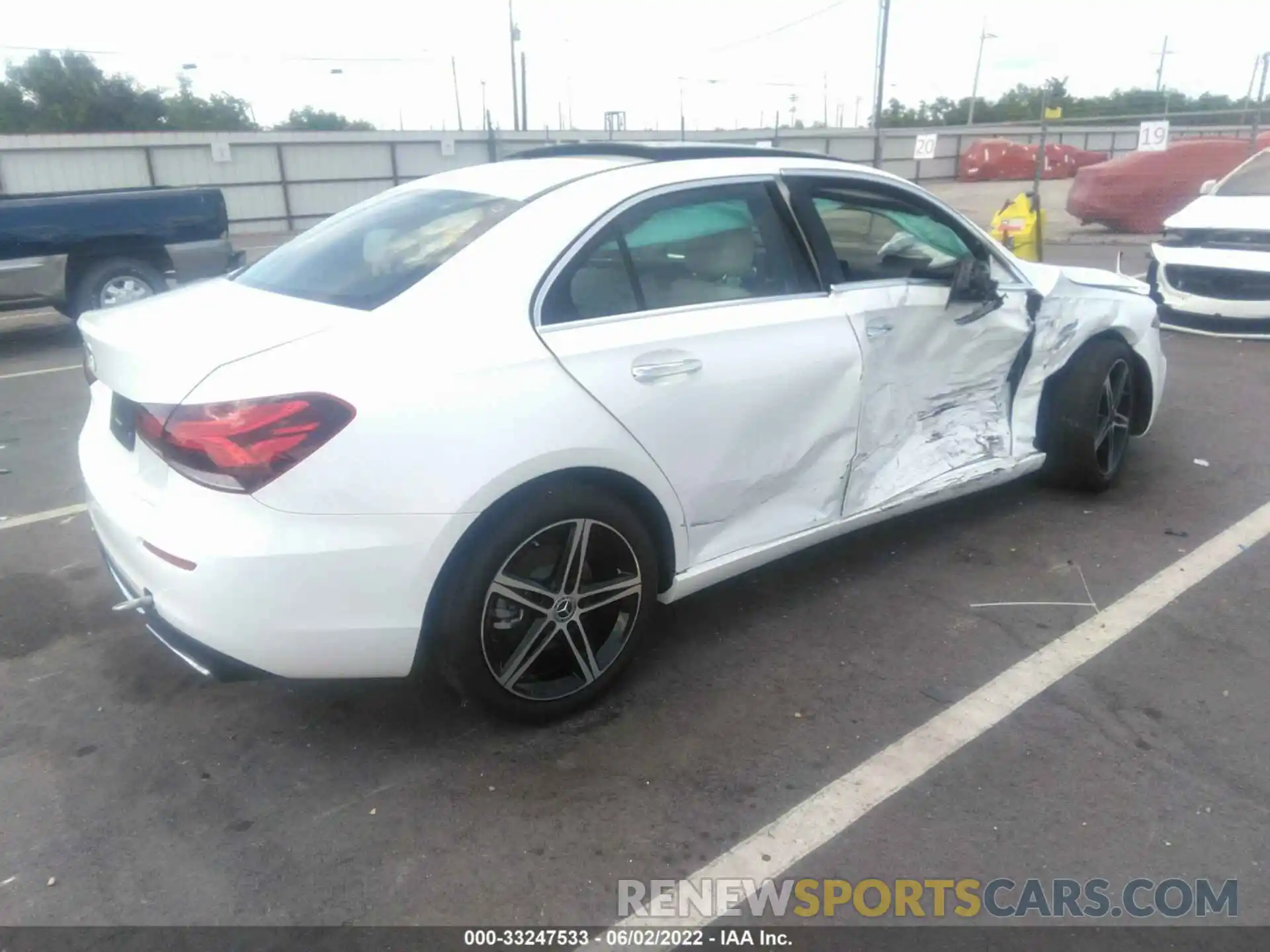 4 Photograph of a damaged car W1K3G4EB7MJ317726 MERCEDES-BENZ A-CLASS 2021