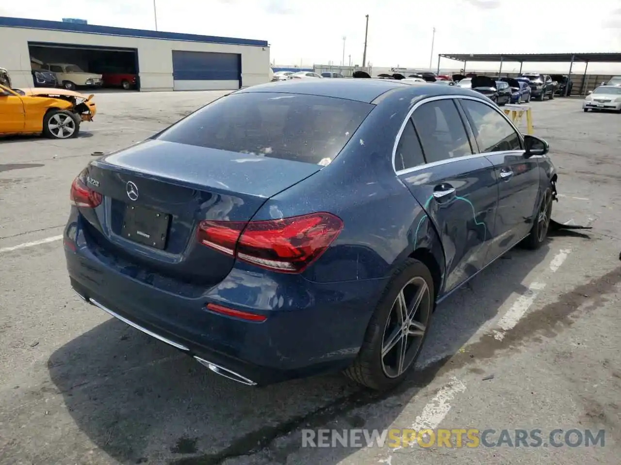 4 Photograph of a damaged car W1K3G4EB8MJ286339 MERCEDES-BENZ A-CLASS 2021