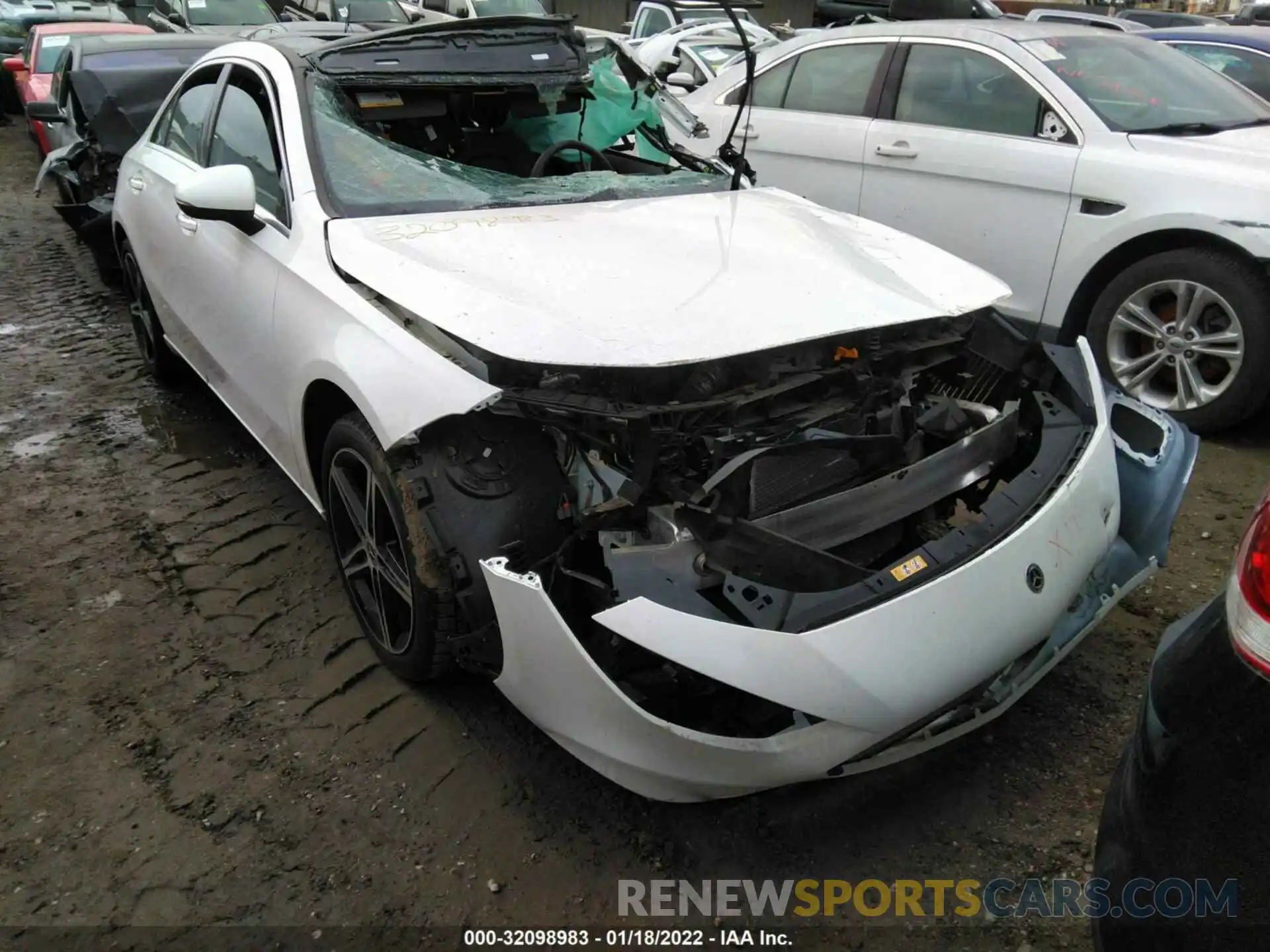 1 Photograph of a damaged car W1K3G4EB8MJ316097 MERCEDES-BENZ A-CLASS 2021