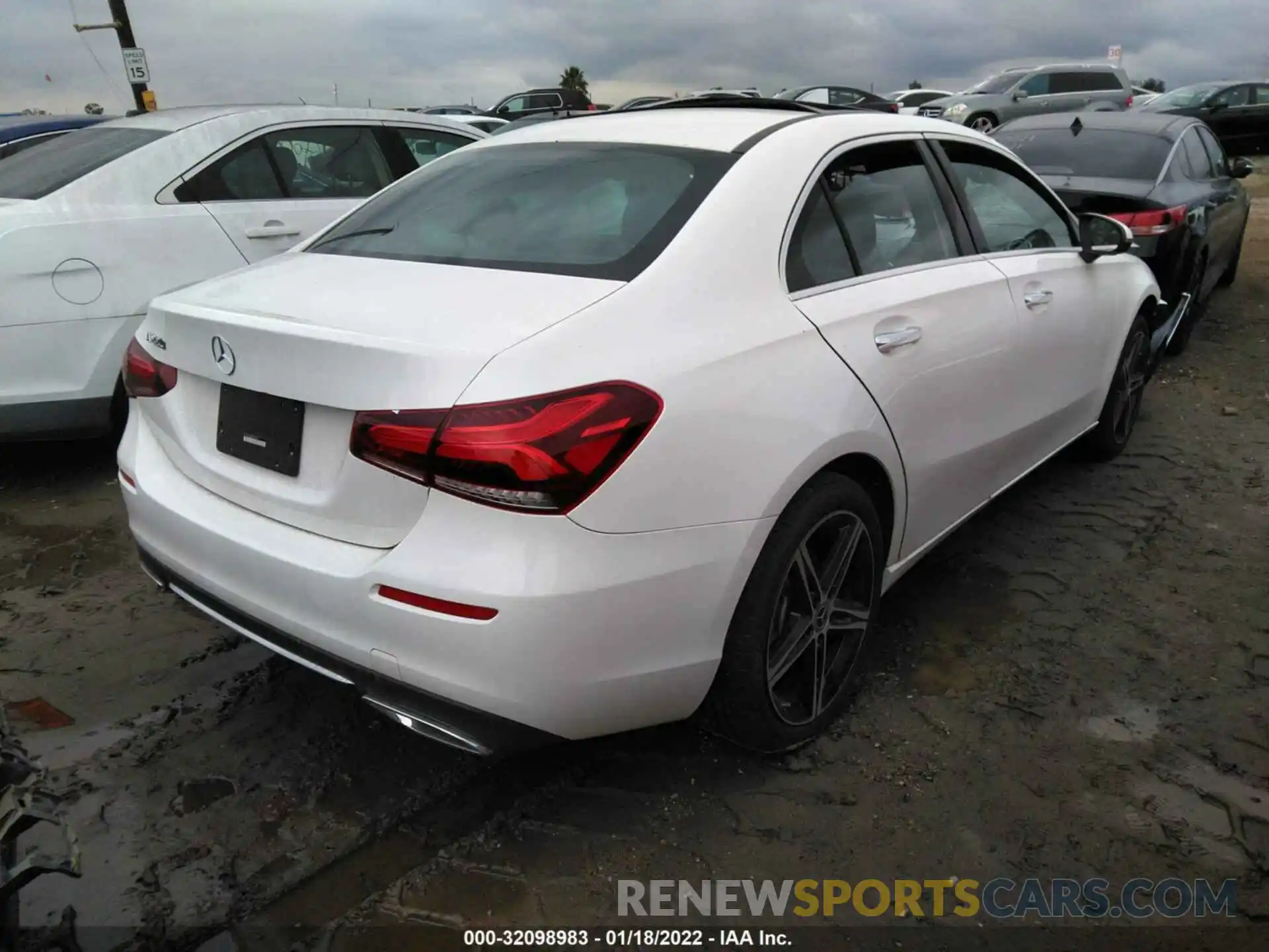 4 Photograph of a damaged car W1K3G4EB8MJ316097 MERCEDES-BENZ A-CLASS 2021