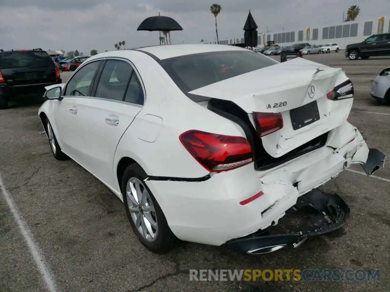 3 Photograph of a damaged car W1K3G4EB9MJ267315 MERCEDES-BENZ A-CLASS 2021