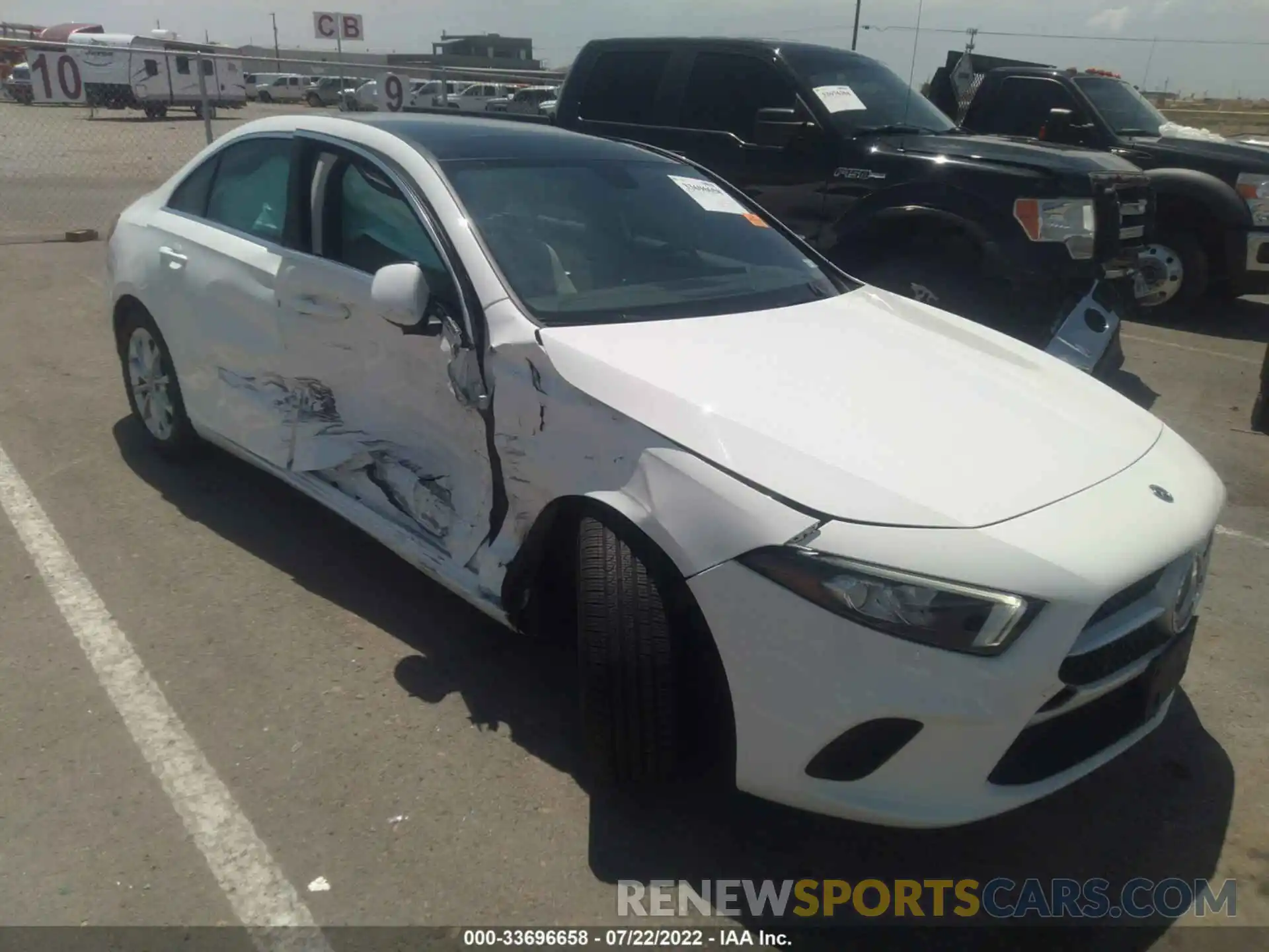 1 Photograph of a damaged car W1K3G4EBXMJ265606 MERCEDES-BENZ A-CLASS 2021