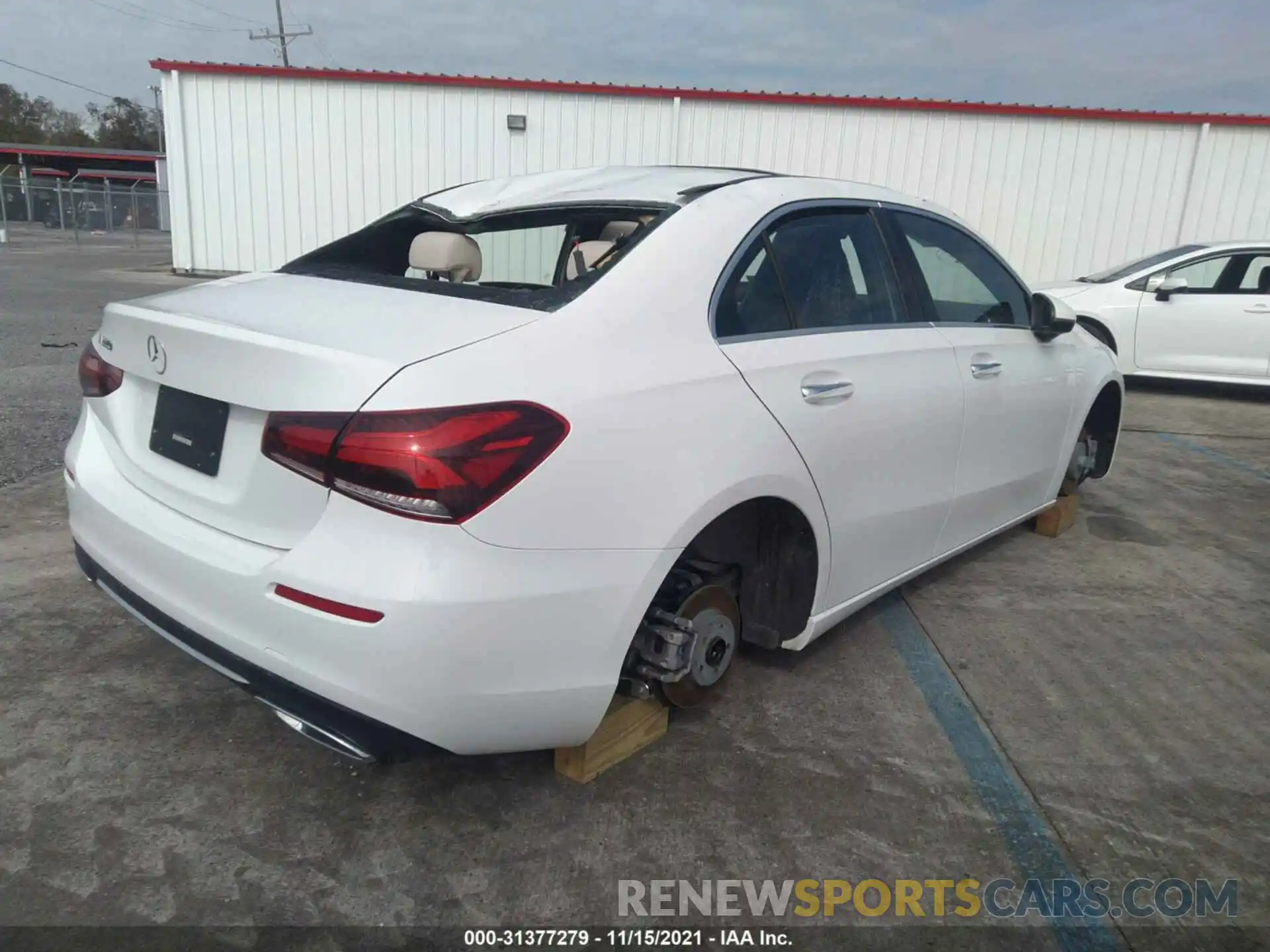 4 Photograph of a damaged car W1K3G4EBXMJ296340 MERCEDES-BENZ A-CLASS 2021