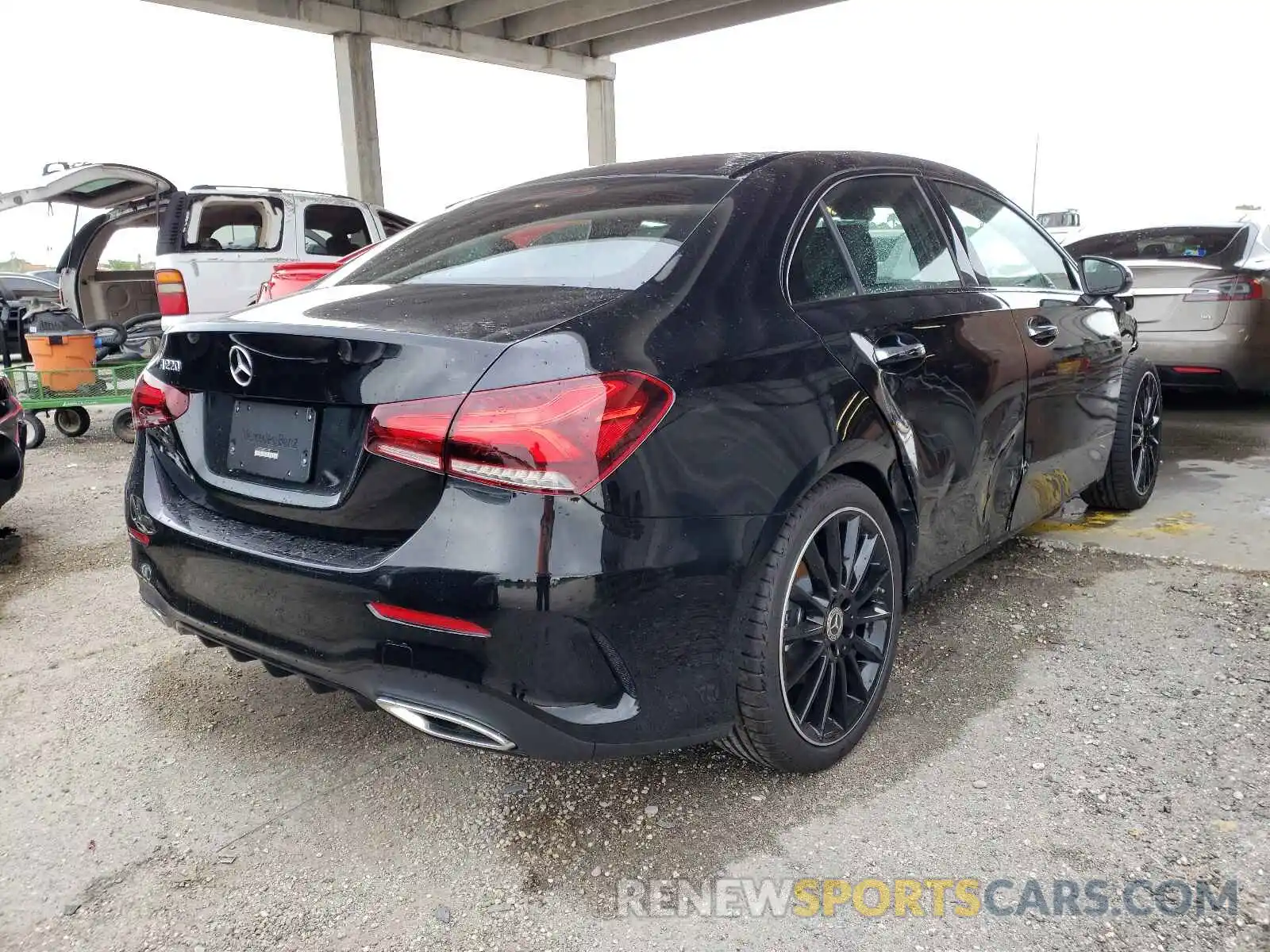 4 Photograph of a damaged car W1K3G4EBXMJ317137 MERCEDES-BENZ A-CLASS 2021