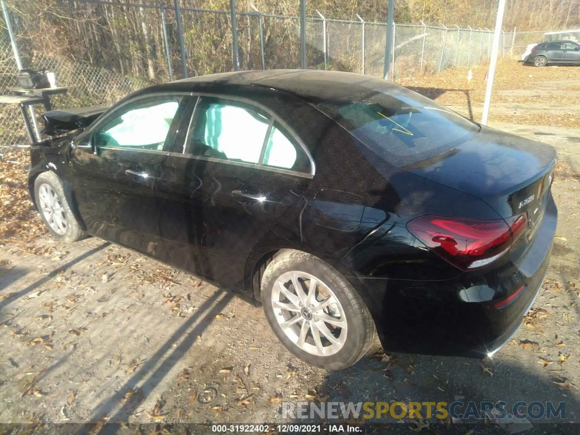 3 Photograph of a damaged car W1K3G4FB1MJ267355 MERCEDES-BENZ A-CLASS 2021