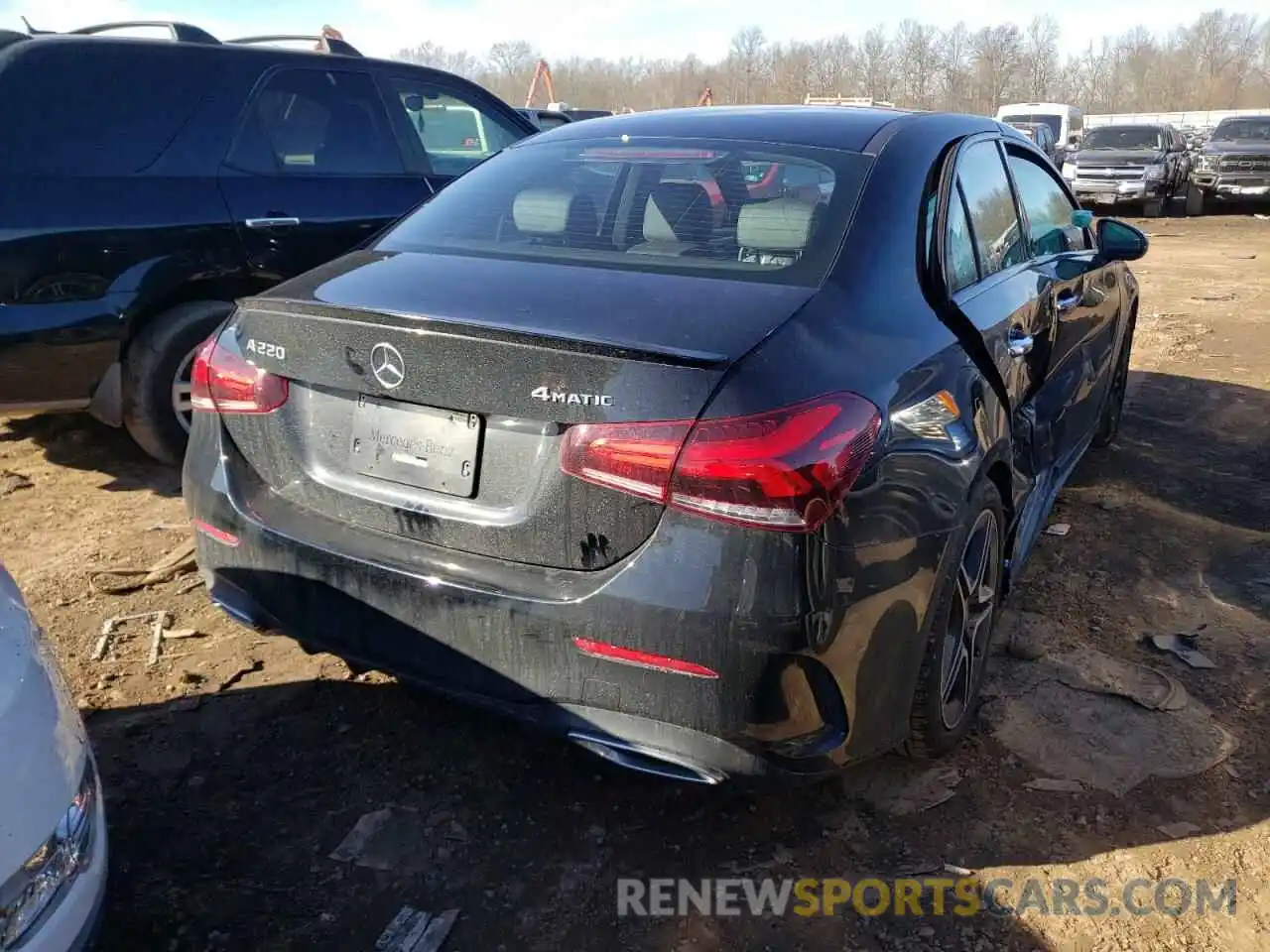 4 Photograph of a damaged car W1K3G4FB2MJ268580 MERCEDES-BENZ A-CLASS 2021