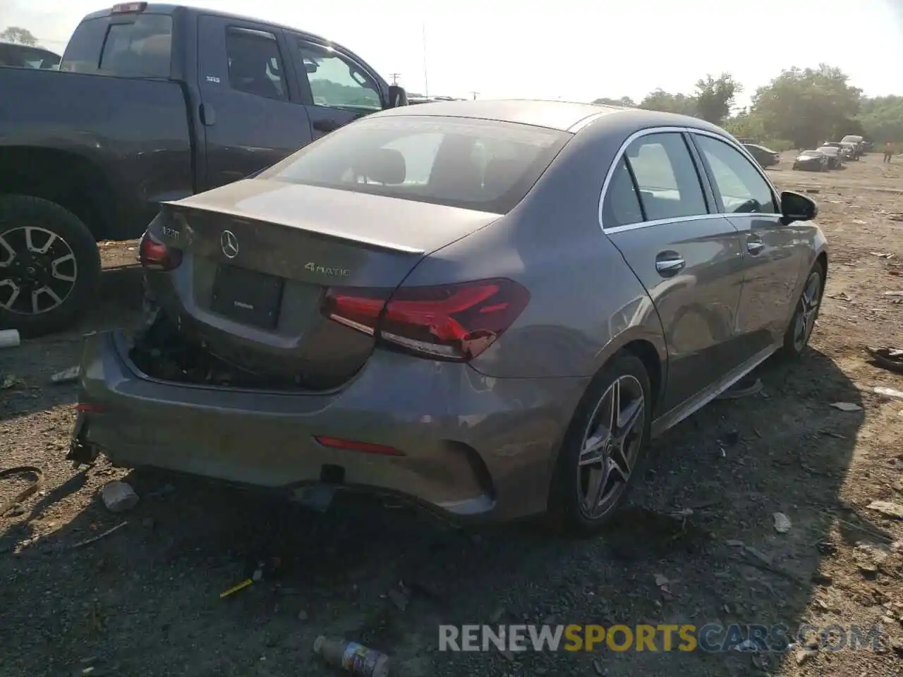 4 Photograph of a damaged car W1K3G4FB2MJ276565 MERCEDES-BENZ A-CLASS 2021