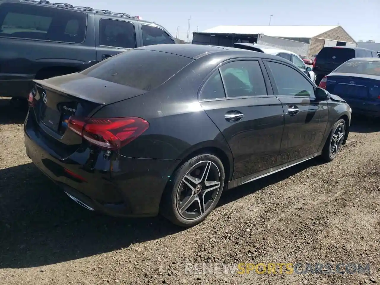 4 Photograph of a damaged car W1K3G4FB3MJ257846 MERCEDES-BENZ A-CLASS 2021