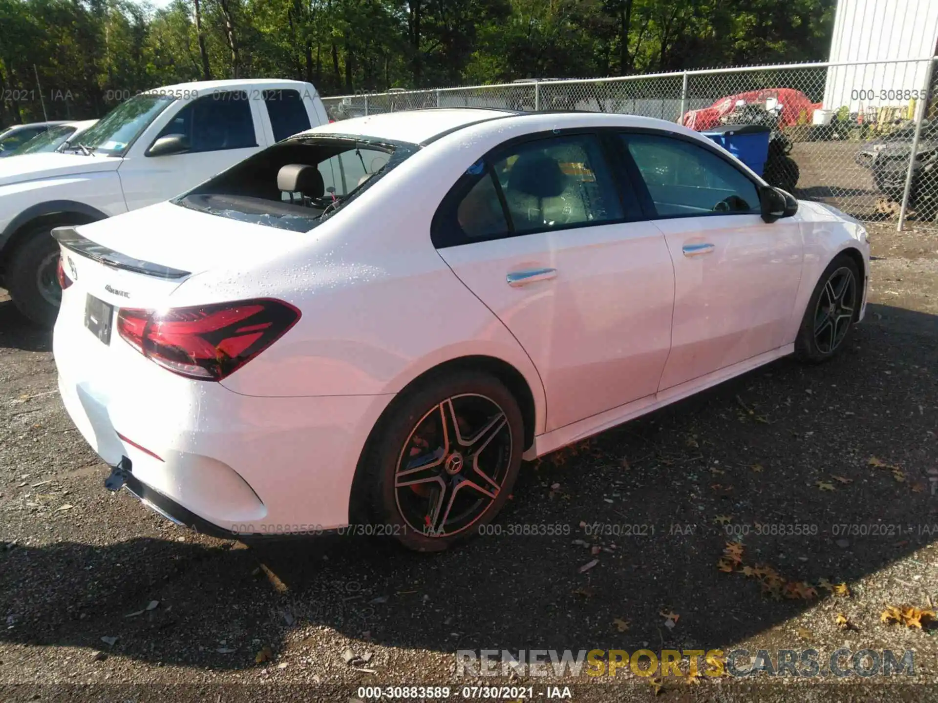 4 Photograph of a damaged car W1K3G4FB5MJ270422 MERCEDES-BENZ A-CLASS 2021