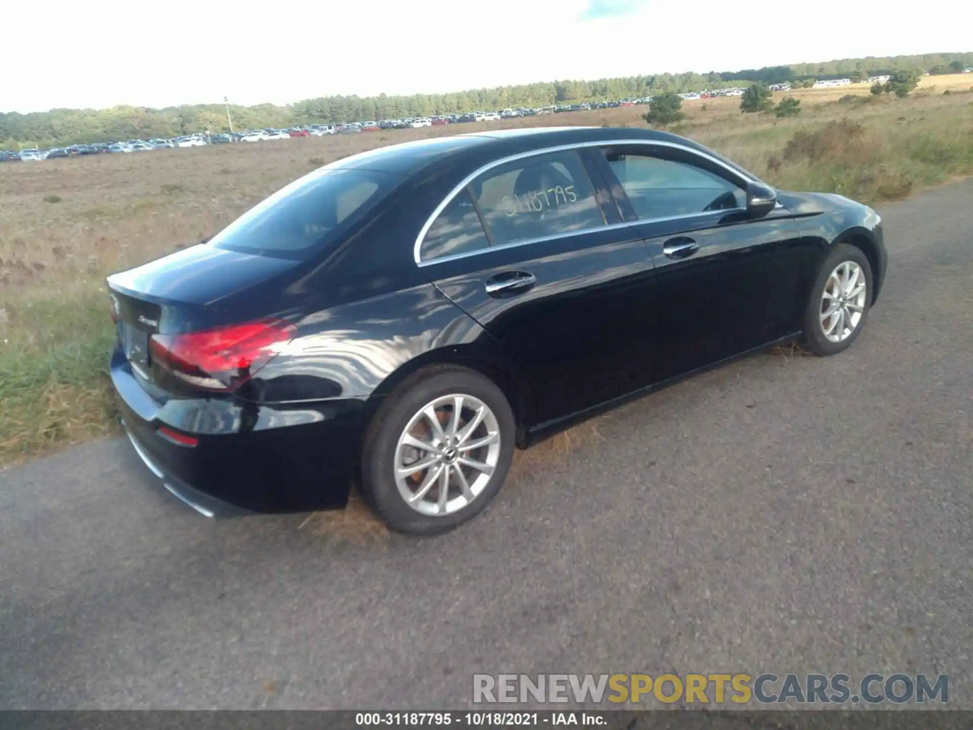 4 Photograph of a damaged car W1K3G4FB6MJ268744 MERCEDES-BENZ A-CLASS 2021