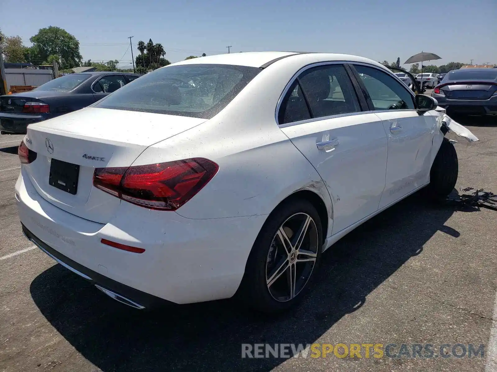 4 Photograph of a damaged car W1K3G4FBXMJ256175 MERCEDES-BENZ A-CLASS 2021