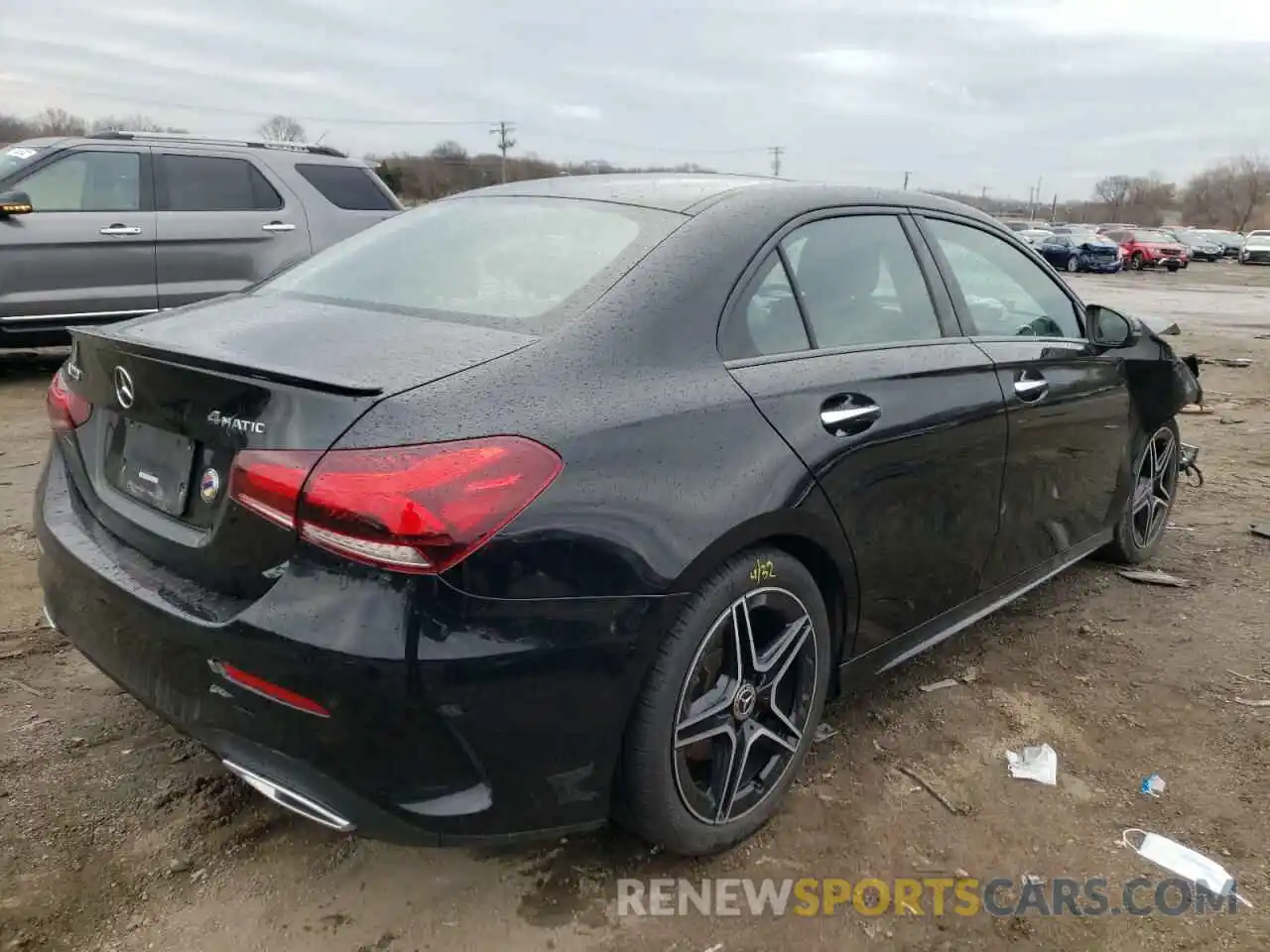 4 Photograph of a damaged car W1K3G4FBXMJ281920 MERCEDES-BENZ A-CLASS 2021