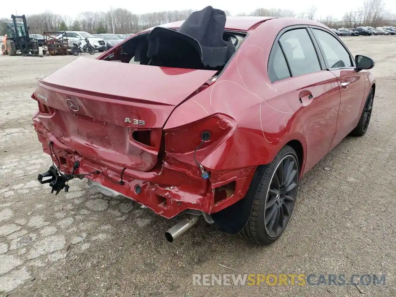 4 Photograph of a damaged car W1K3G5BB3MJ320424 MERCEDES-BENZ A-CLASS 2021