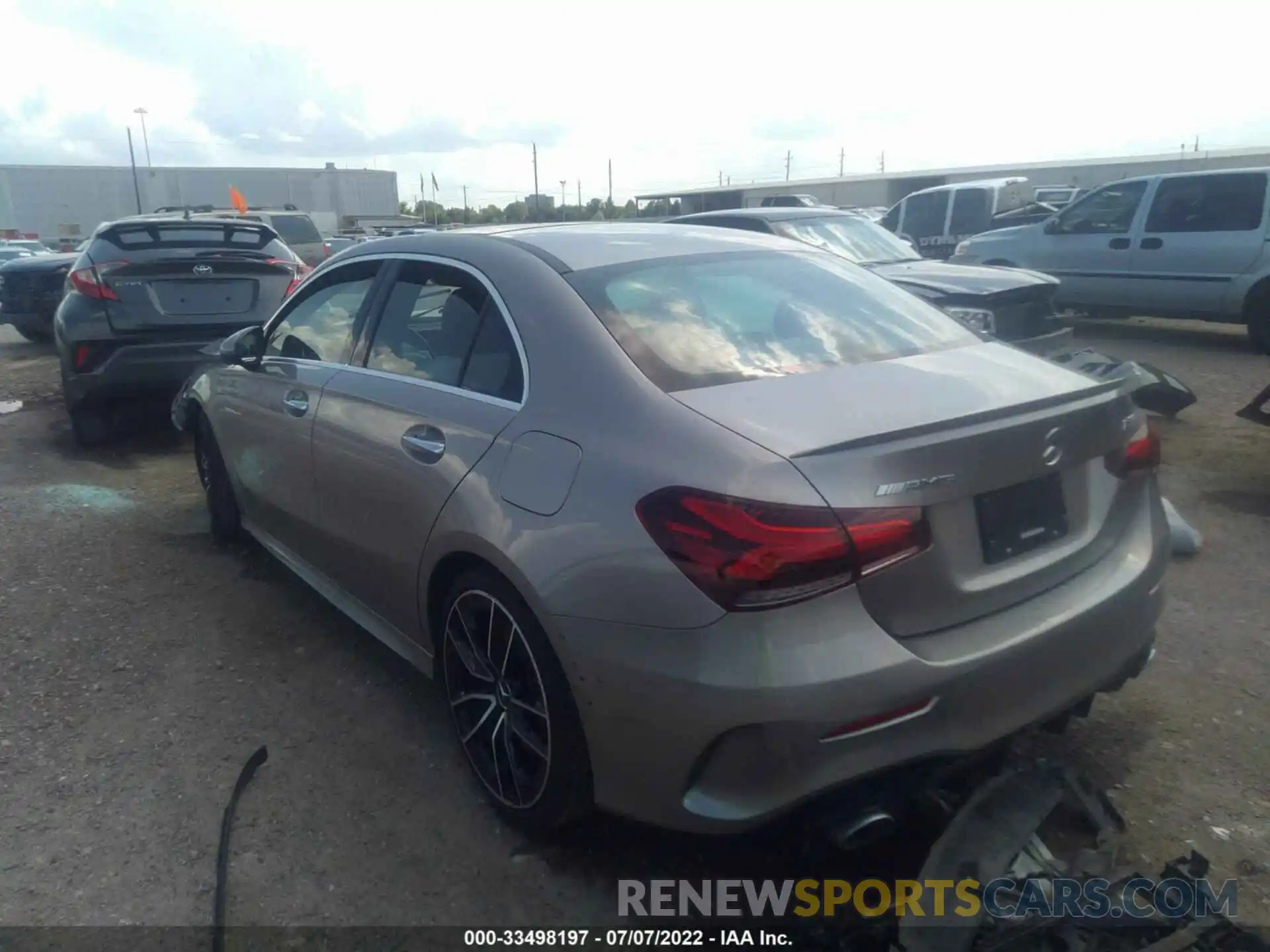 3 Photograph of a damaged car W1K3G5BB8MJ263492 MERCEDES-BENZ A-CLASS 2021