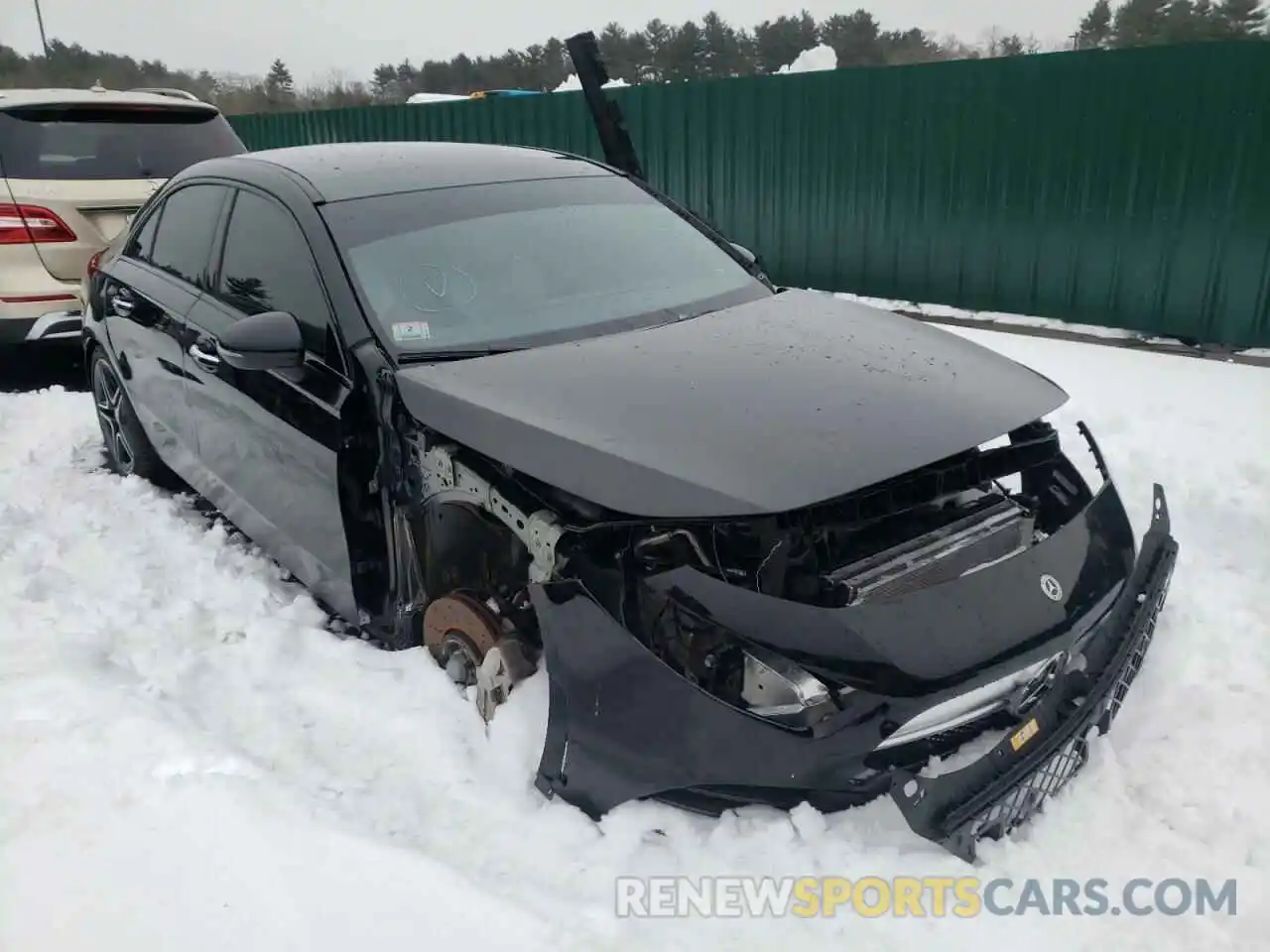 1 Photograph of a damaged car W1K3G5BBXMJ283193 MERCEDES-BENZ A-CLASS 2021