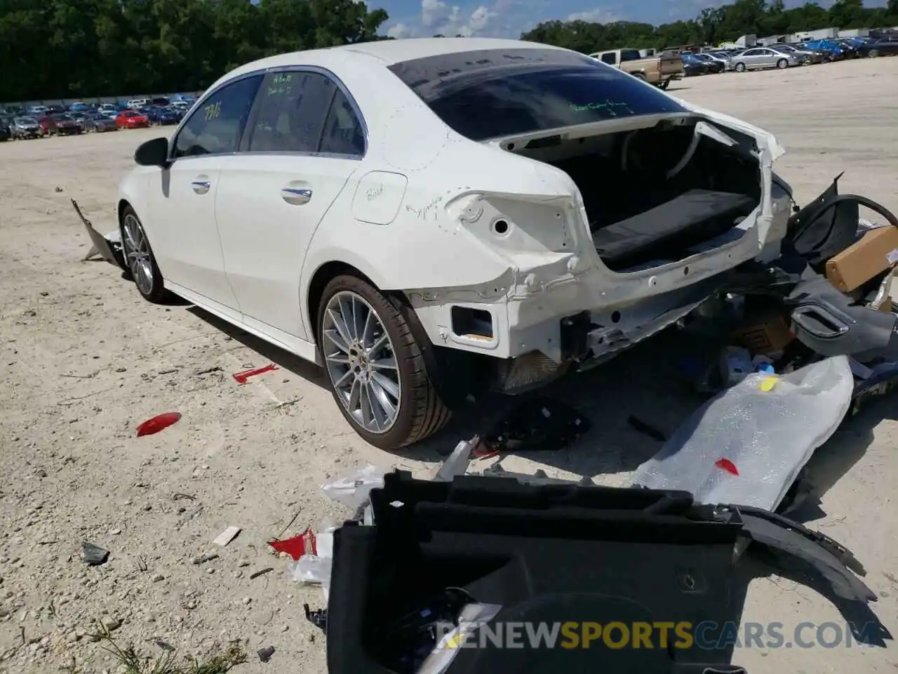 3 Photograph of a damaged car W1K3G4EB5NJ337717 MERCEDES-BENZ A-CLASS 2022