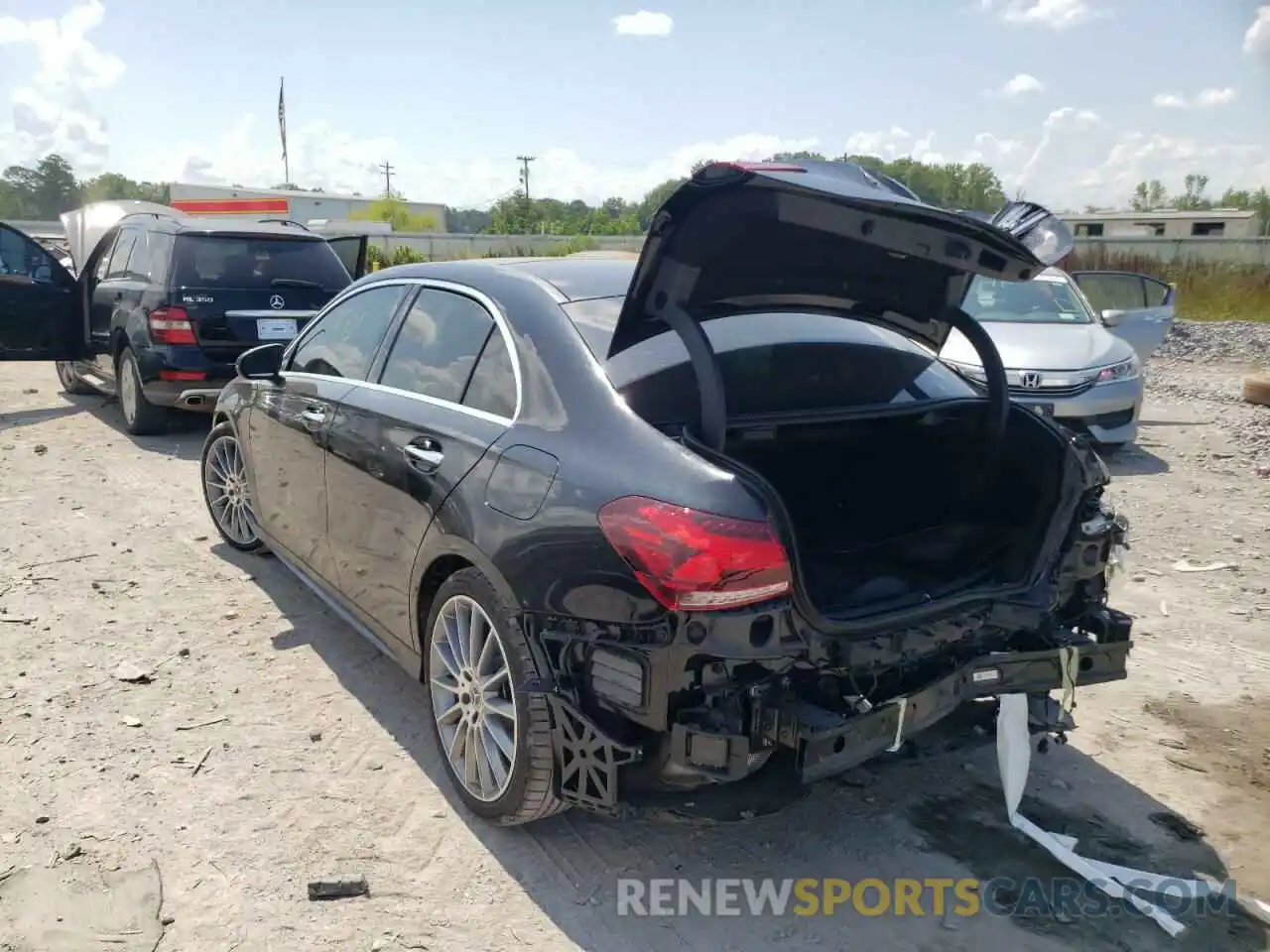 3 Photograph of a damaged car W1K3G4EBXNJ331508 MERCEDES-BENZ A-CLASS 2022