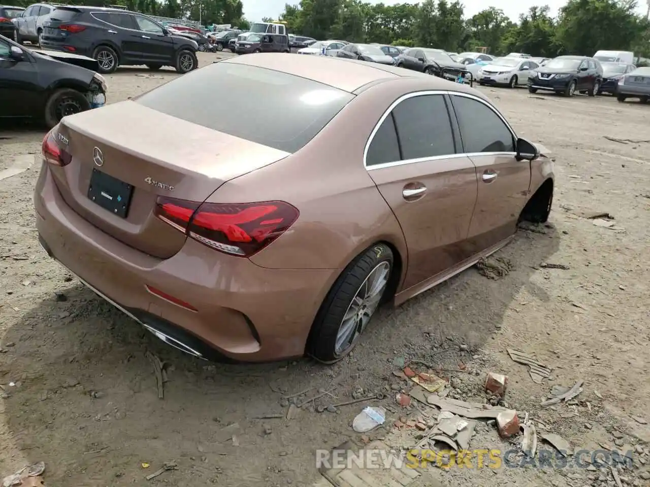 4 Photograph of a damaged car W1K3G4FB6NJ341614 MERCEDES-BENZ A-CLASS 2022