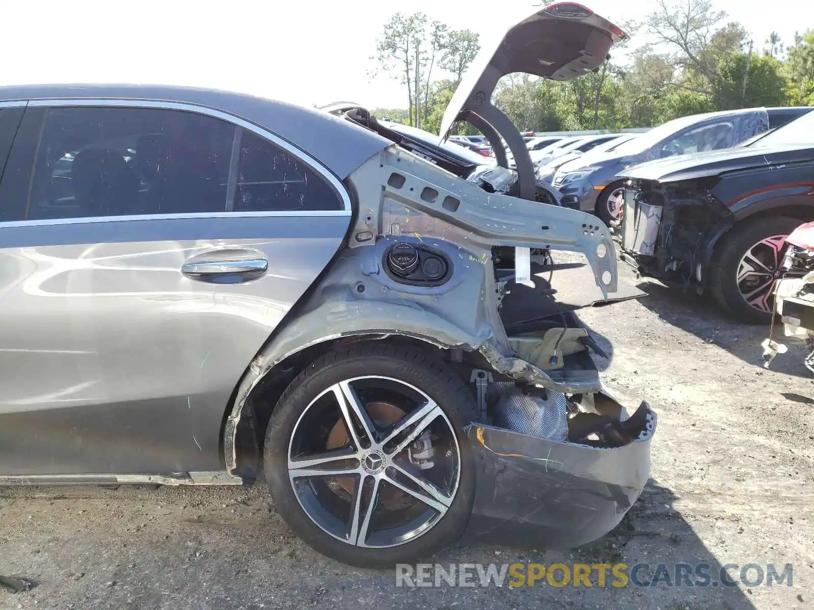 9 Photograph of a damaged car W1K3G4EB9LJ230442 MERCEDES-BENZ ALL OTHER 2020