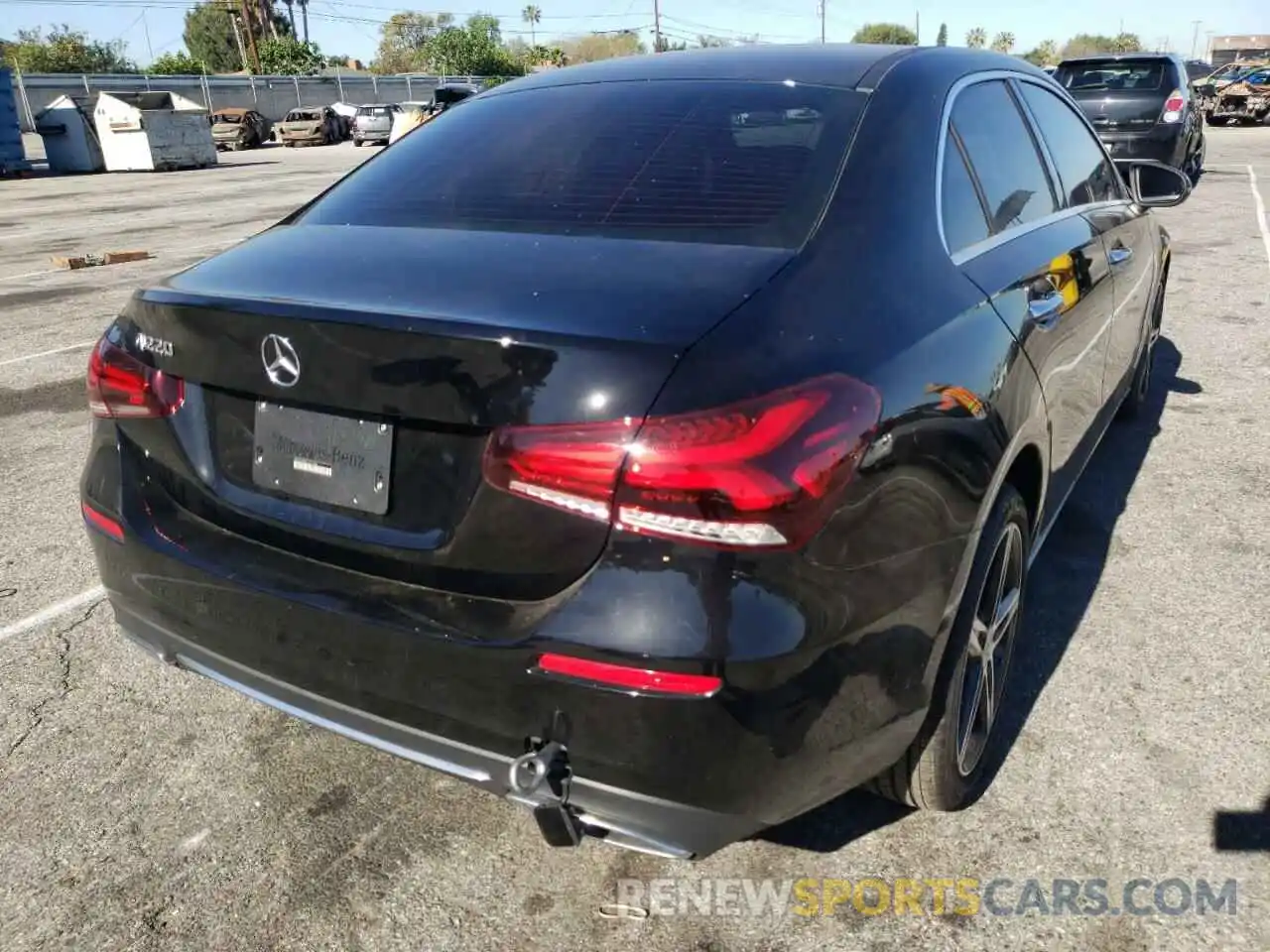 4 Photograph of a damaged car W1K3G4EB9LJ231946 MERCEDES-BENZ ALL OTHER 2020