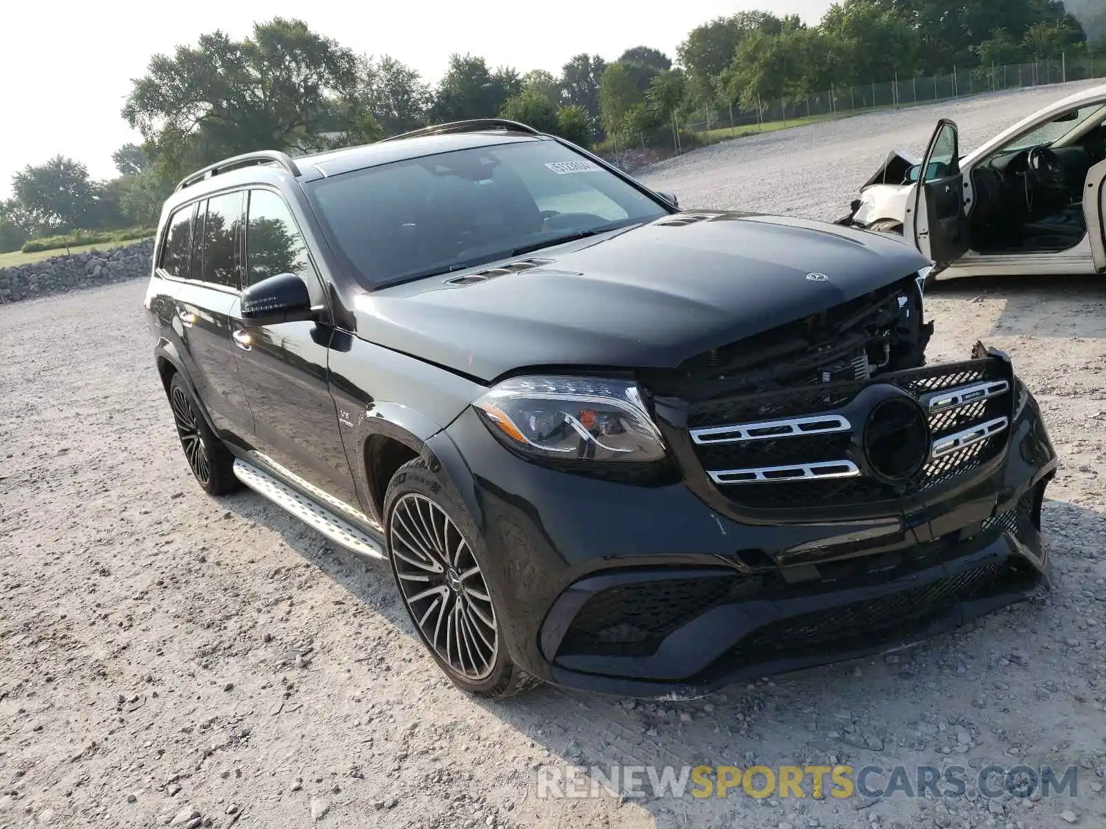 1 Photograph of a damaged car 4JGDF7FE1KB208368 MERCEDES-BENZ AMG 2019