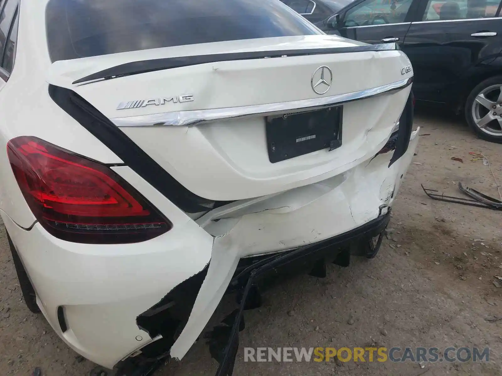 9 Photograph of a damaged car 55SWF8GB2KU309230 MERCEDES-BENZ AMG 2019