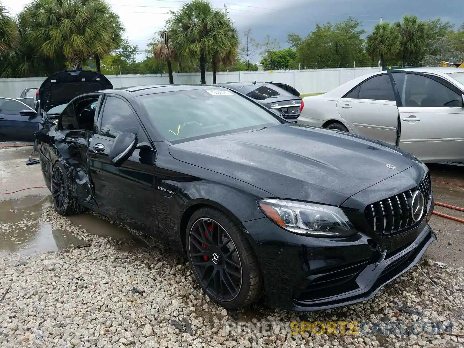 1 Photograph of a damaged car 55SWF8HB4KU304514 MERCEDES-BENZ AMG 2019