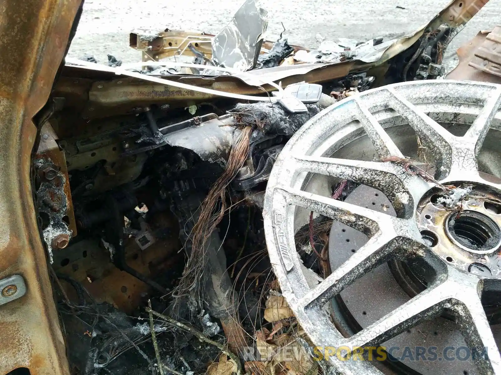 8 Photograph of a damaged car WDCYC7HJ7KX301305 MERCEDES-BENZ AMG 2019