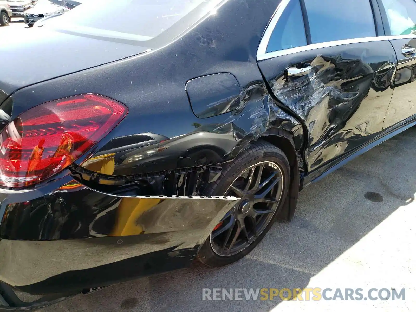 9 Photograph of a damaged car WDDUG8JB6KA433997 MERCEDES-BENZ AMG 2019