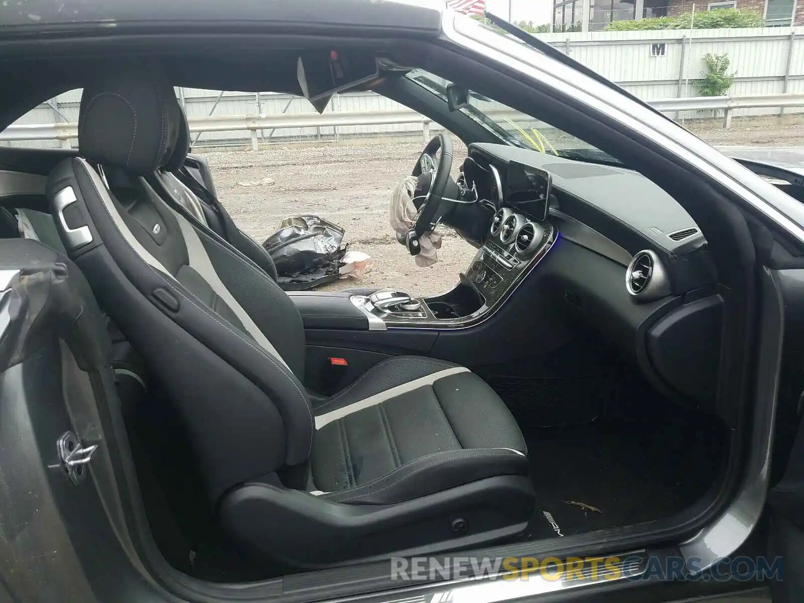 5 Photograph of a damaged car WDDWK8HB2KF856673 MERCEDES-BENZ AMG 2019