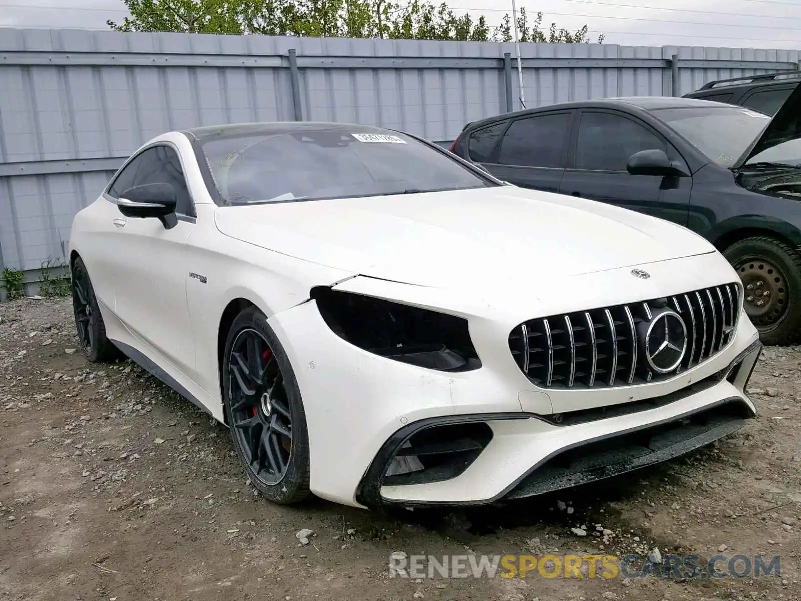 1 Фотография поврежденного автомобиля WDDXJ8JB1KA036261 MERCEDES-BENZ AMG 2019