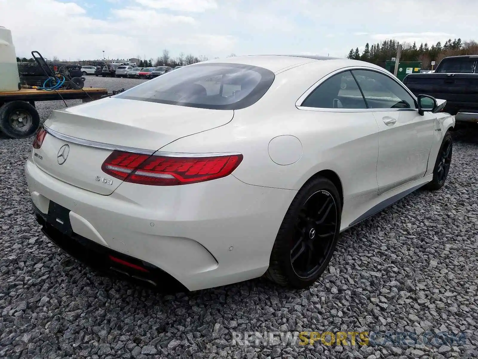 4 Photograph of a damaged car WDDXJ8JB6KA035932 MERCEDES-BENZ AMG 2019