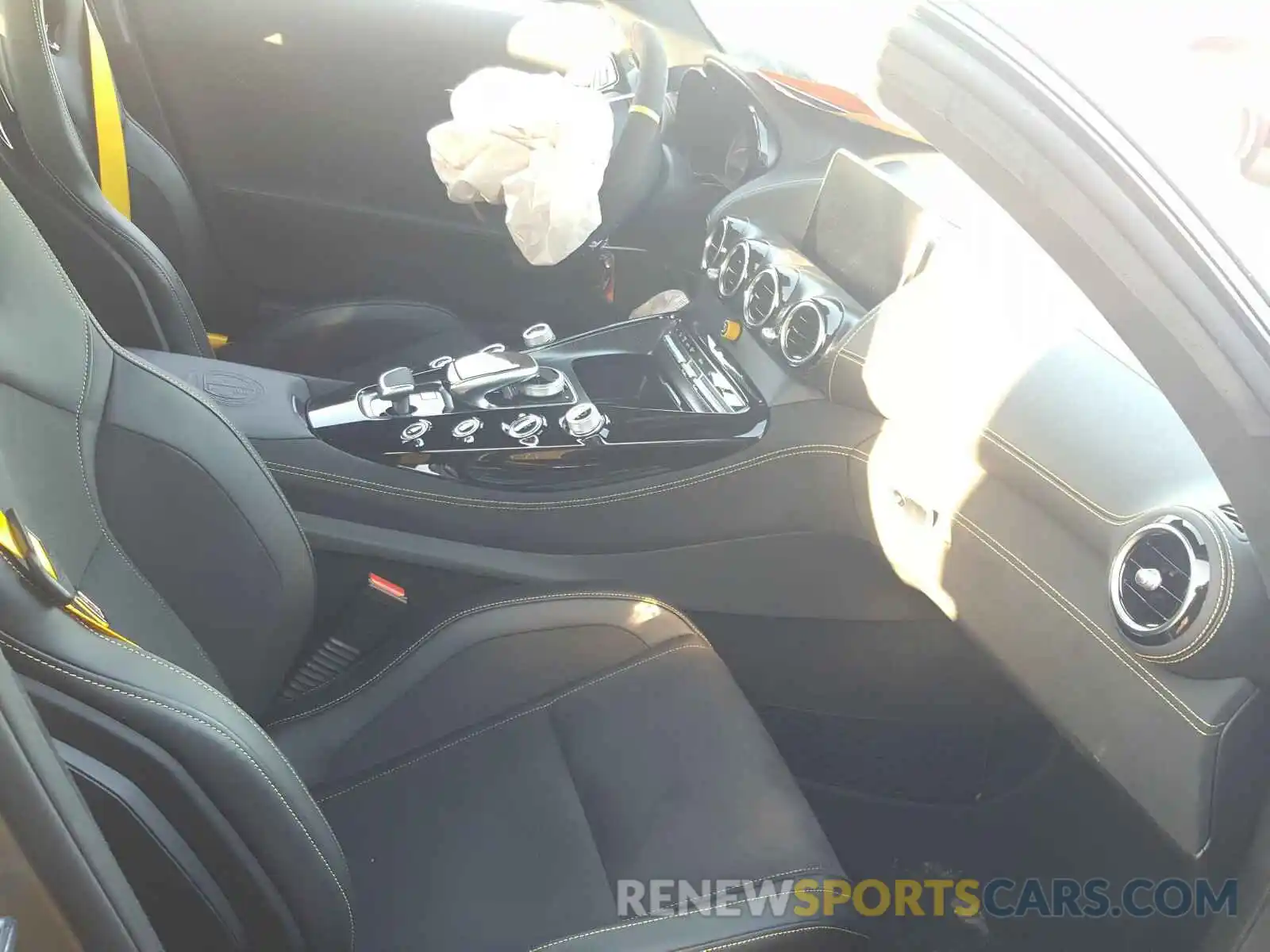 5 Photograph of a damaged car WDDYJ7KA9KA024525 MERCEDES-BENZ AMG 2019