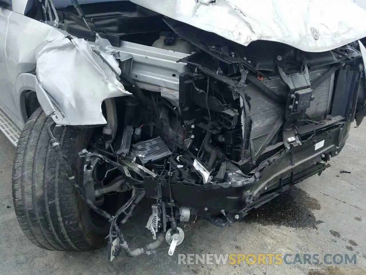 9 Photograph of a damaged car 4JGFB5KB0LA083200 MERCEDES-BENZ AMG 2020