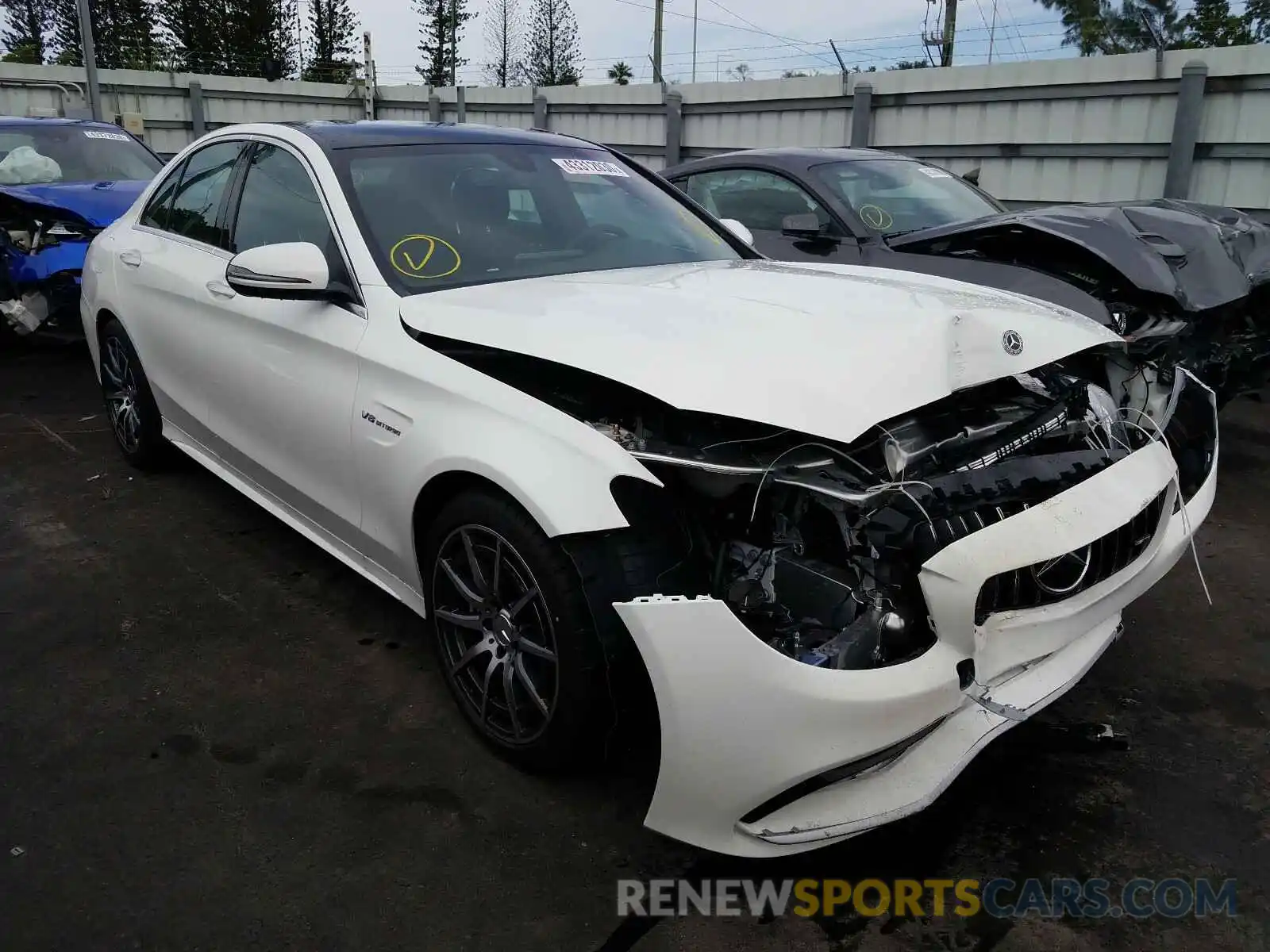 1 Photograph of a damaged car 55SWF8GB4LU332543 MERCEDES-BENZ AMG 2020