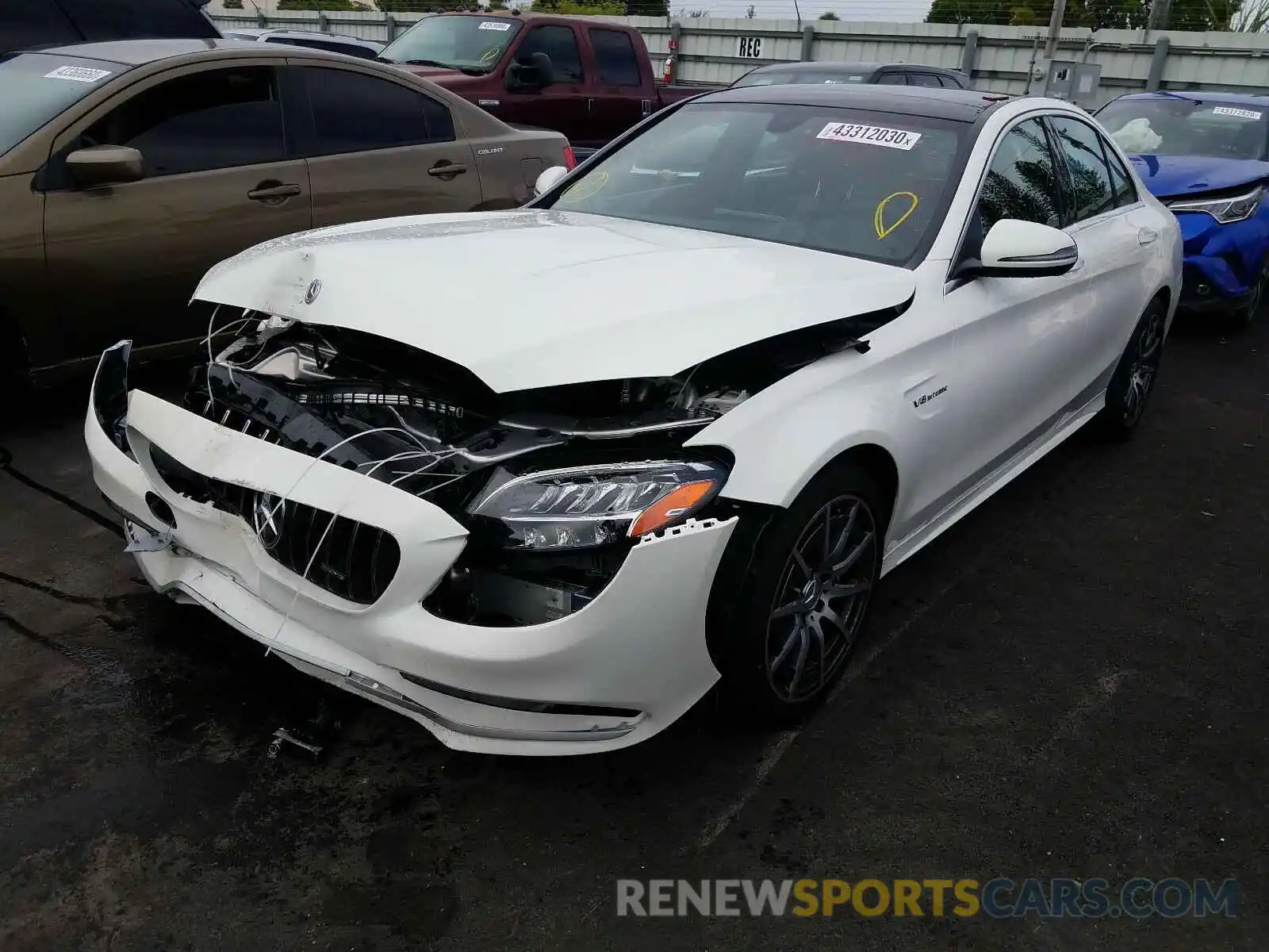 2 Photograph of a damaged car 55SWF8GB4LU332543 MERCEDES-BENZ AMG 2020