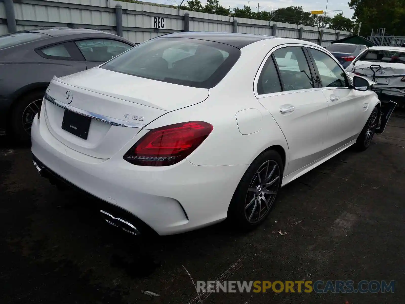 4 Photograph of a damaged car 55SWF8GB4LU332543 MERCEDES-BENZ AMG 2020