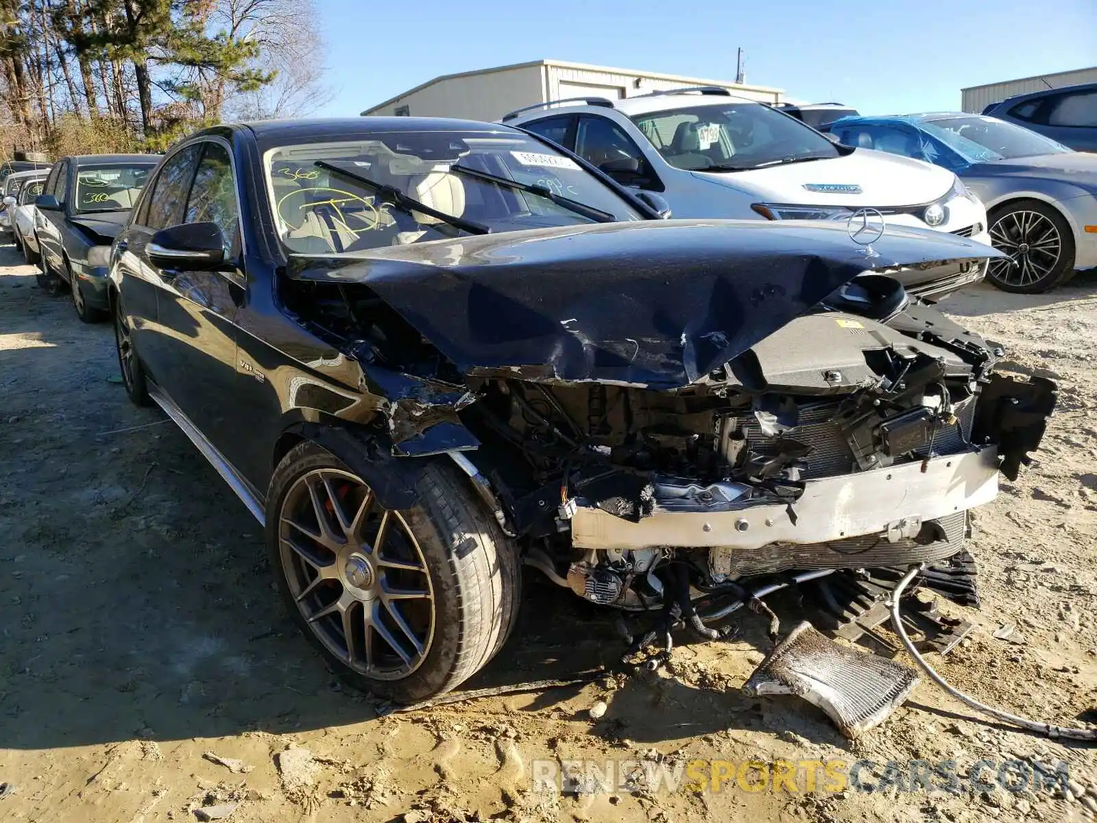1 Фотография поврежденного автомобиля W1KUG8JB4LA568199 MERCEDES-BENZ AMG 2020