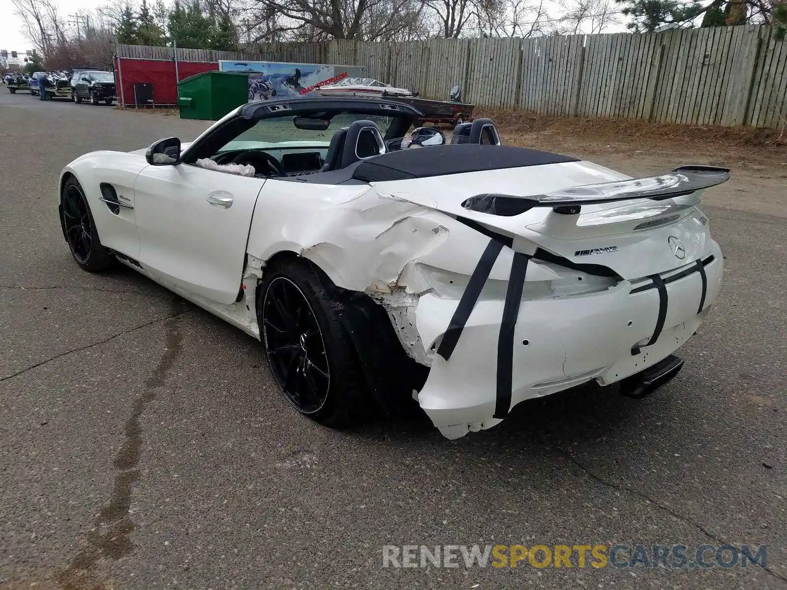 6 Photograph of a damaged car W1KYK7KA0LA029594 MERCEDES-BENZ AMG 2020