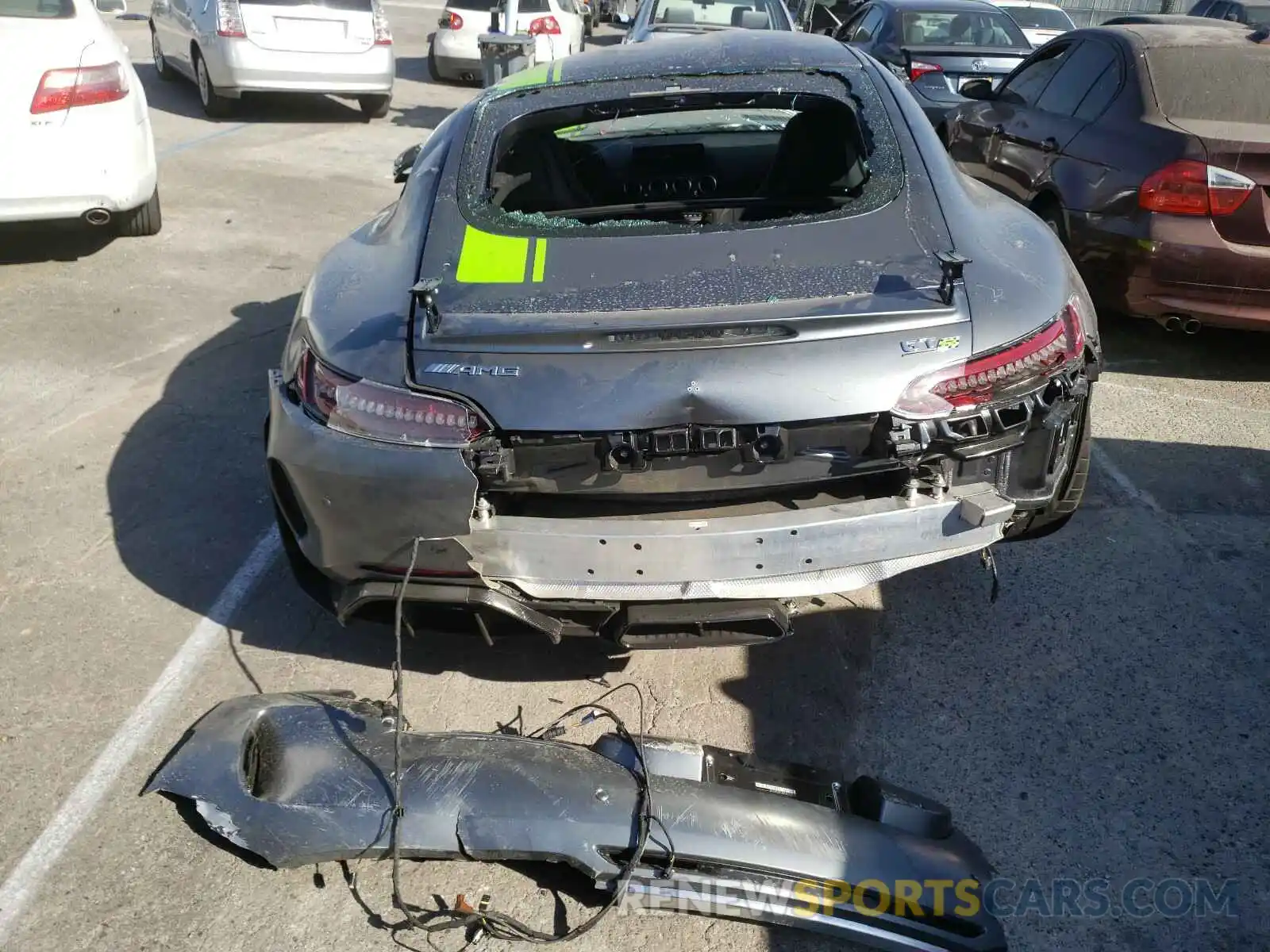 9 Photograph of a damaged car WDDYJ7KA8LA028762 MERCEDES-BENZ AMG 2020