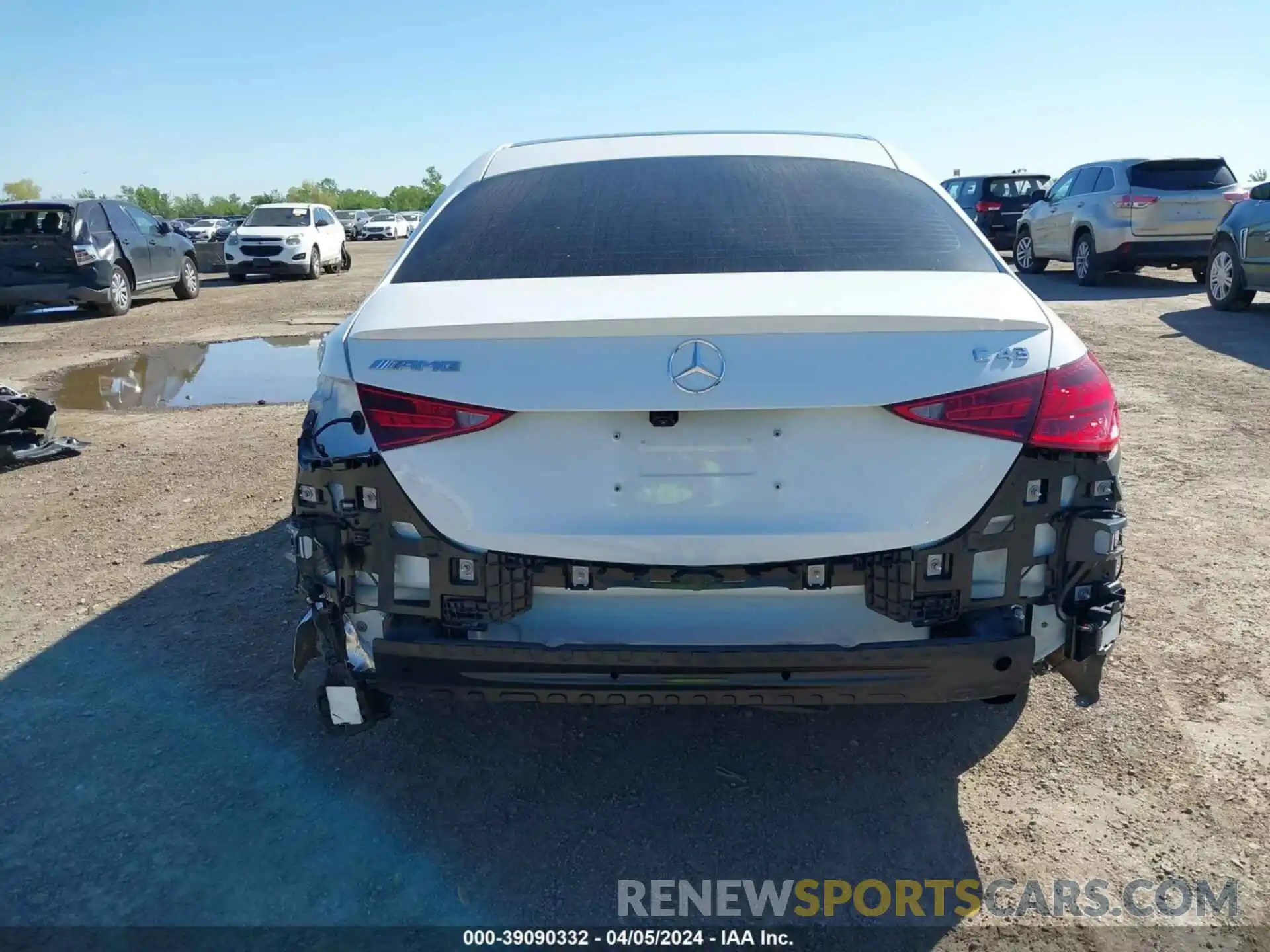 17 Photograph of a damaged car W1KAF8HB3PR126775 MERCEDES-BENZ AMG C 43 2023