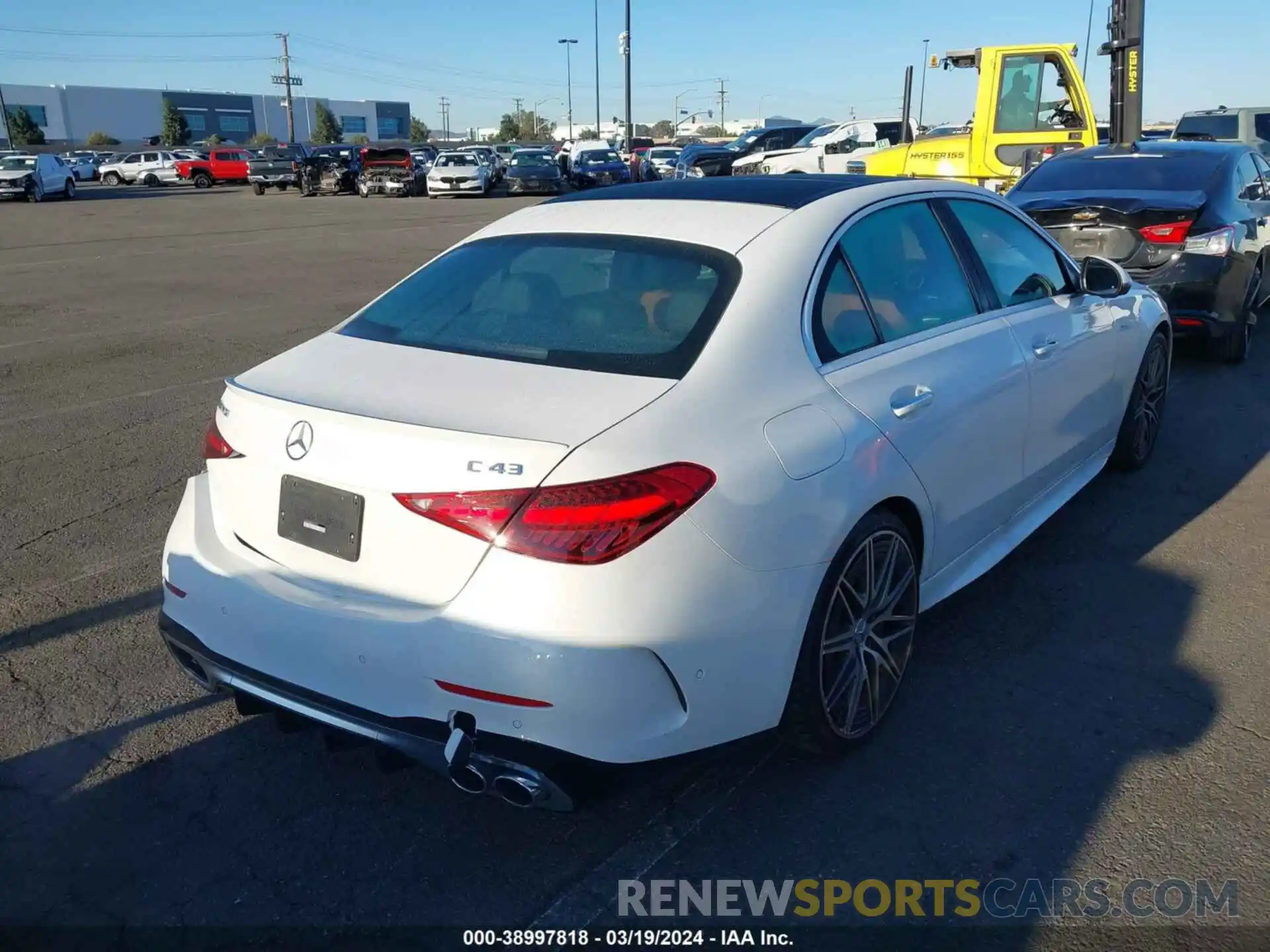 4 Photograph of a damaged car W1KAF8HB6PR107279 MERCEDES-BENZ AMG C 43 2023