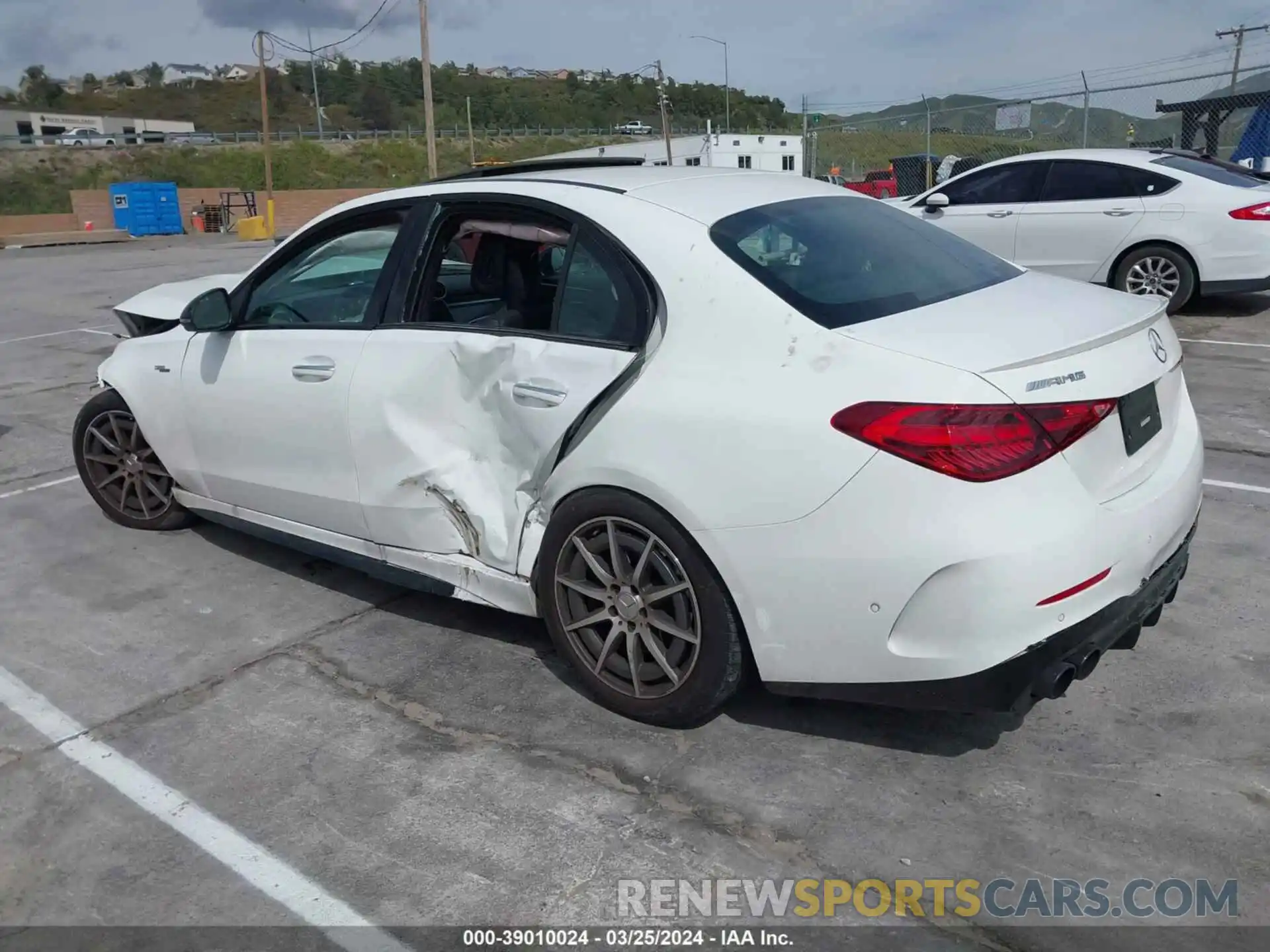 3 Photograph of a damaged car W1KAF8HB7PR096227 MERCEDES-BENZ AMG C 43 2023