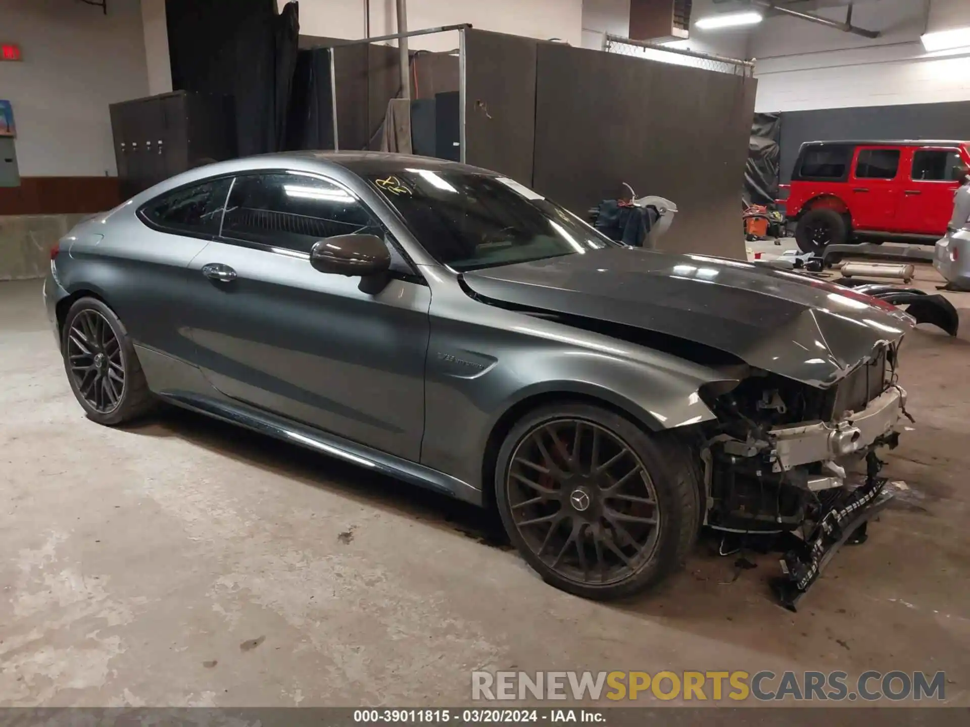 1 Photograph of a damaged car WDDWJ8HB5KF859392 MERCEDES-BENZ AMG C 63 2019