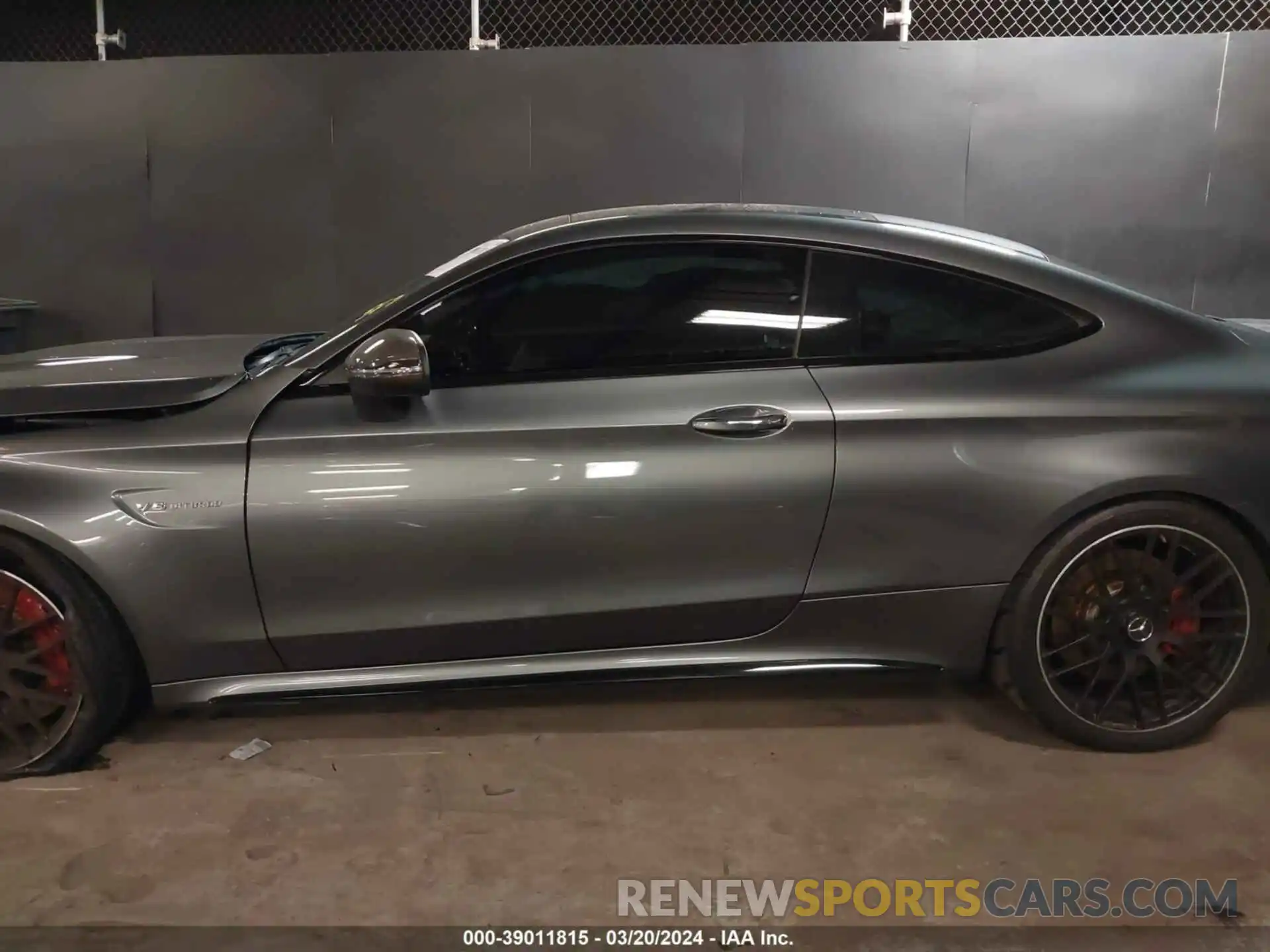 15 Photograph of a damaged car WDDWJ8HB5KF859392 MERCEDES-BENZ AMG C 63 2019