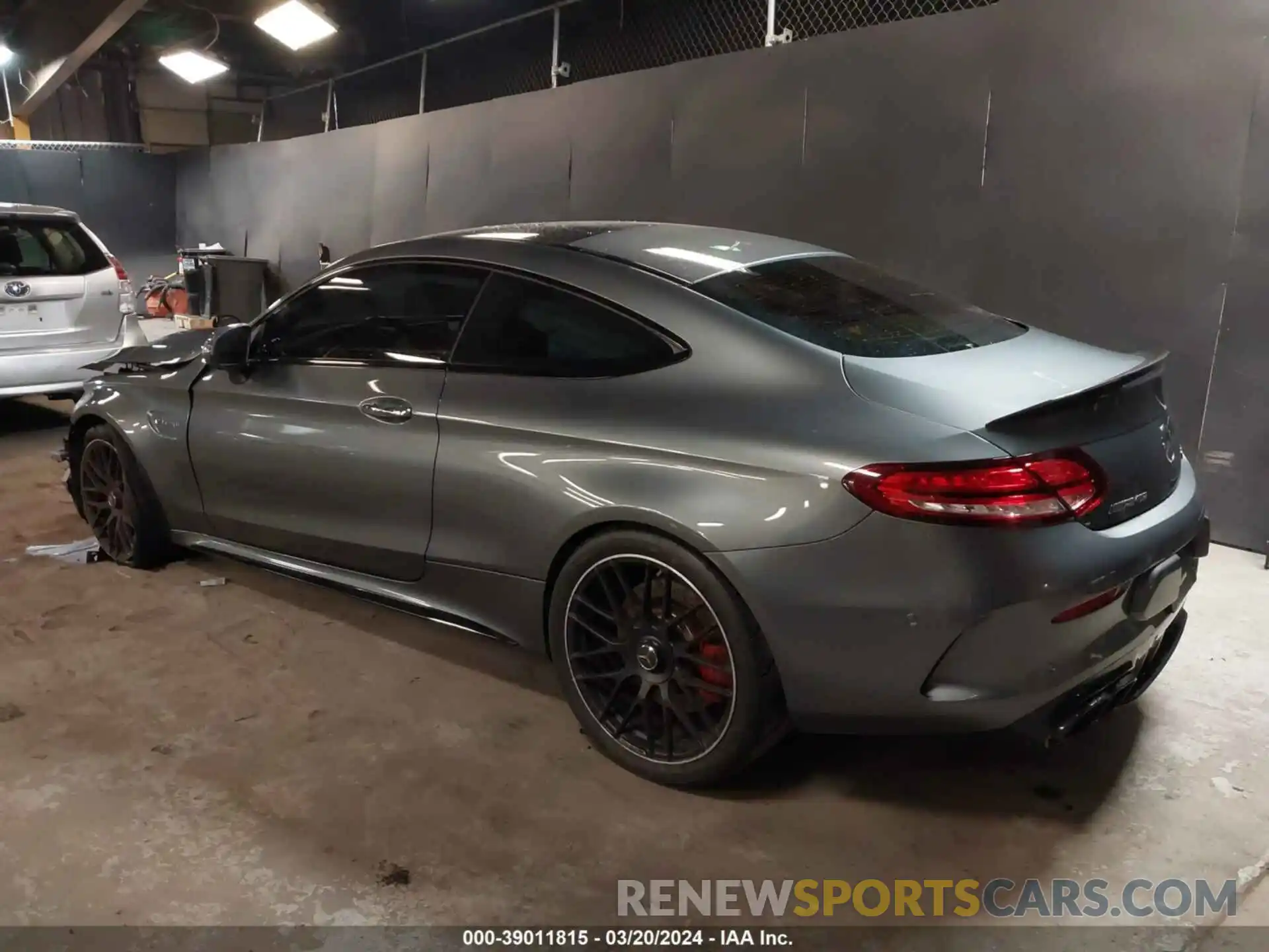 3 Photograph of a damaged car WDDWJ8HB5KF859392 MERCEDES-BENZ AMG C 63 2019