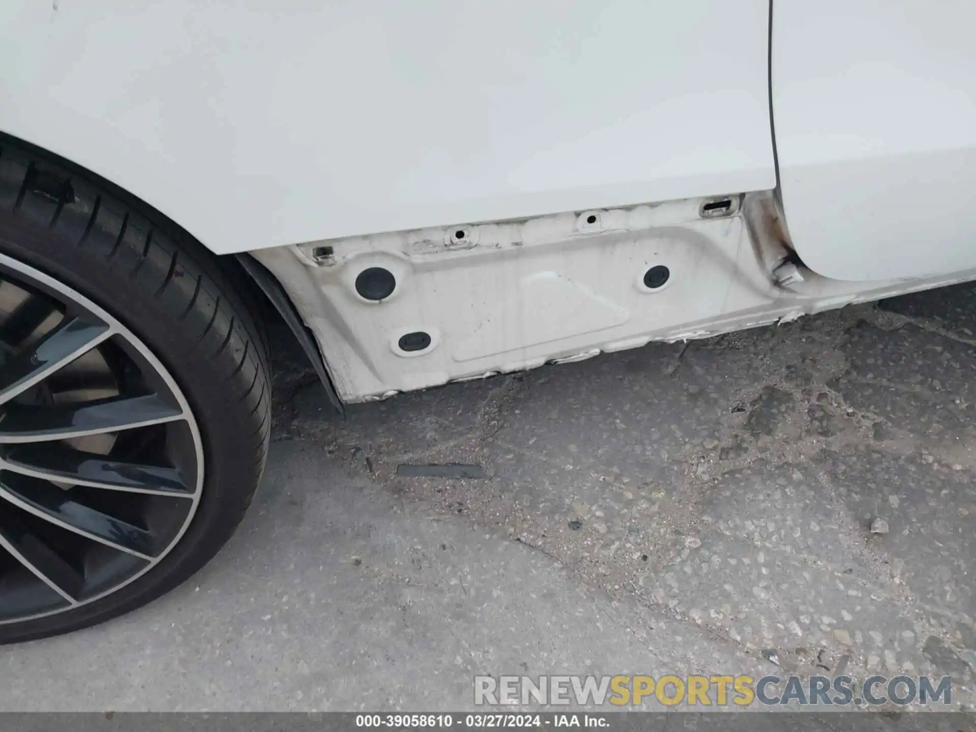 21 Photograph of a damaged car WDD1K6BBXKF098525 MERCEDES-BENZ AMG E 53 2019