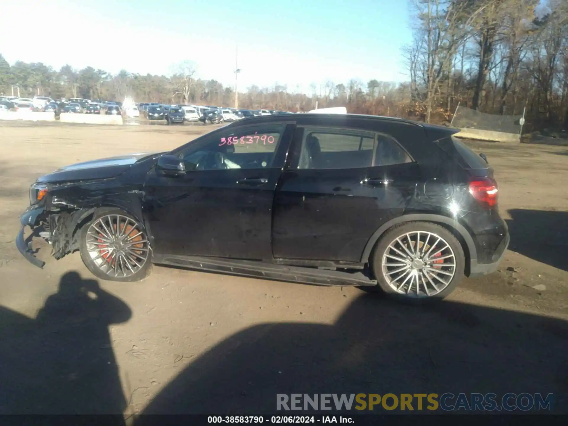 14 Photograph of a damaged car WDDTG5CB8KJ534854 MERCEDES-BENZ AMG GLA 45 2019