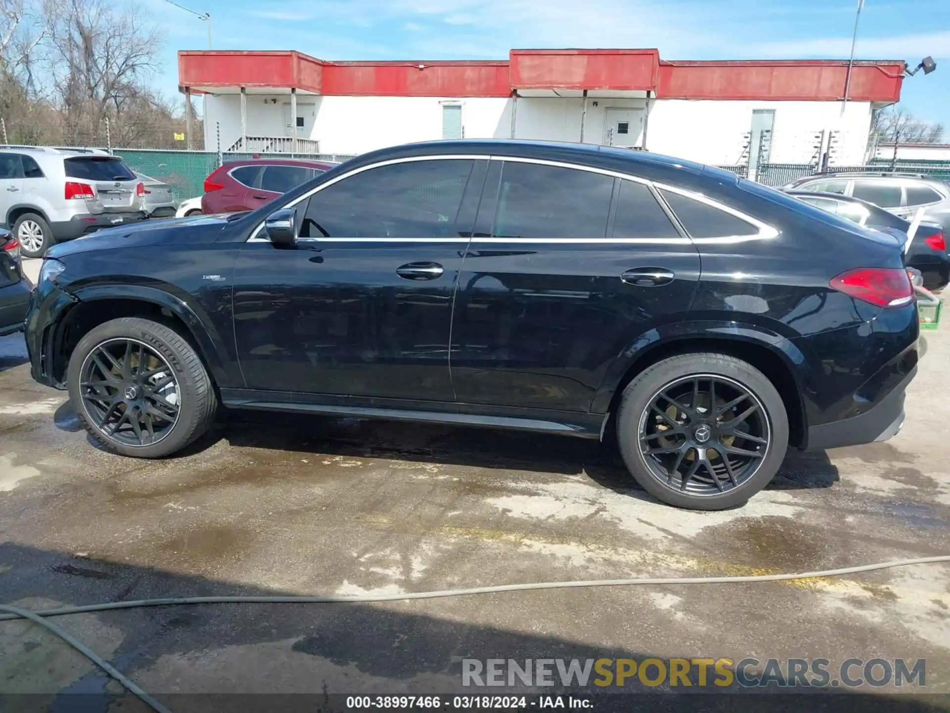 14 Photograph of a damaged car 4JGFD6BB2NA701569 MERCEDES-BENZ AMG GLE 53 COUPE 2022