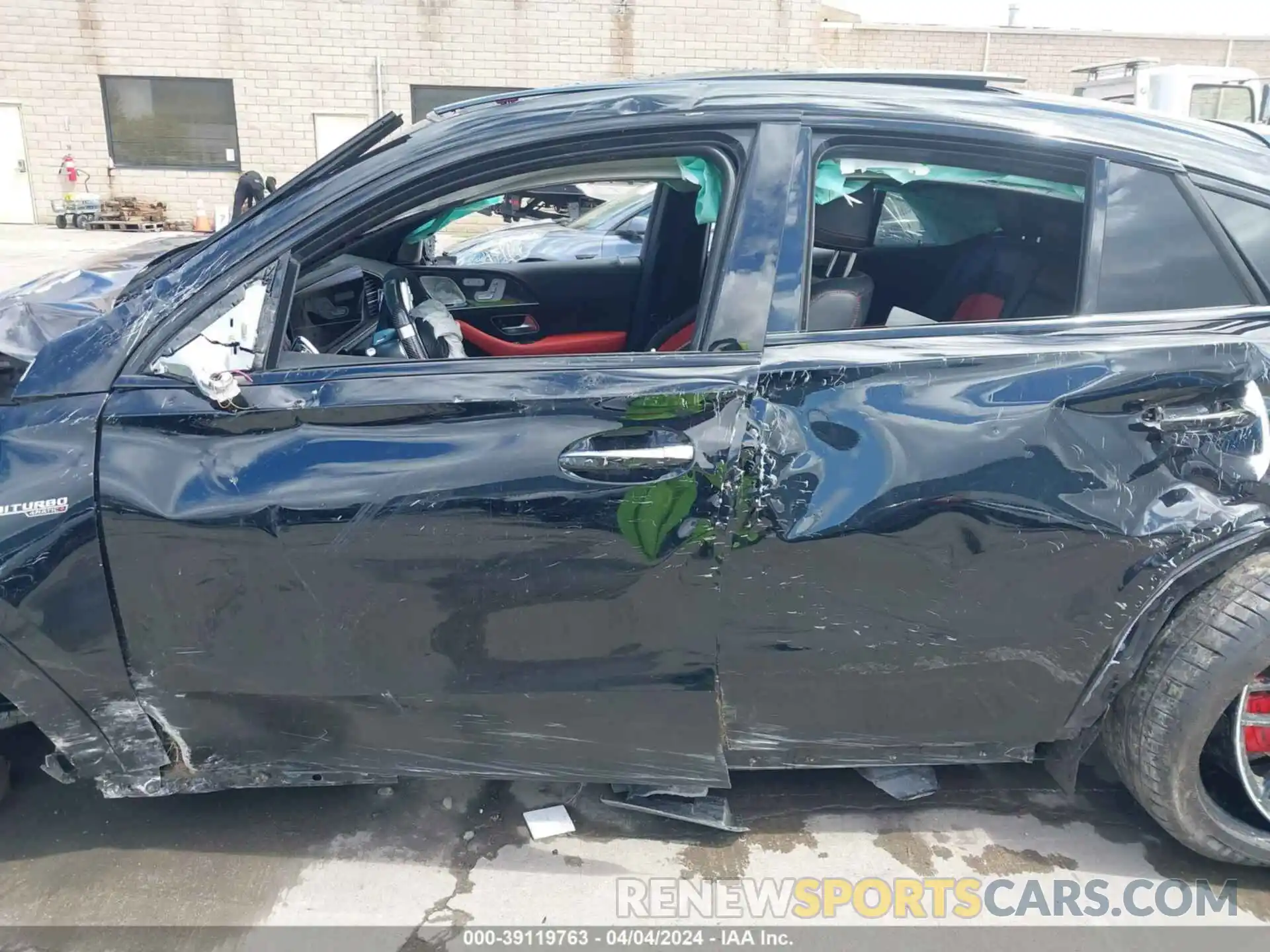 14 Photograph of a damaged car 4JGFD8KBXMA460984 MERCEDES-BENZ AMG GLE 63 COUPE 2021